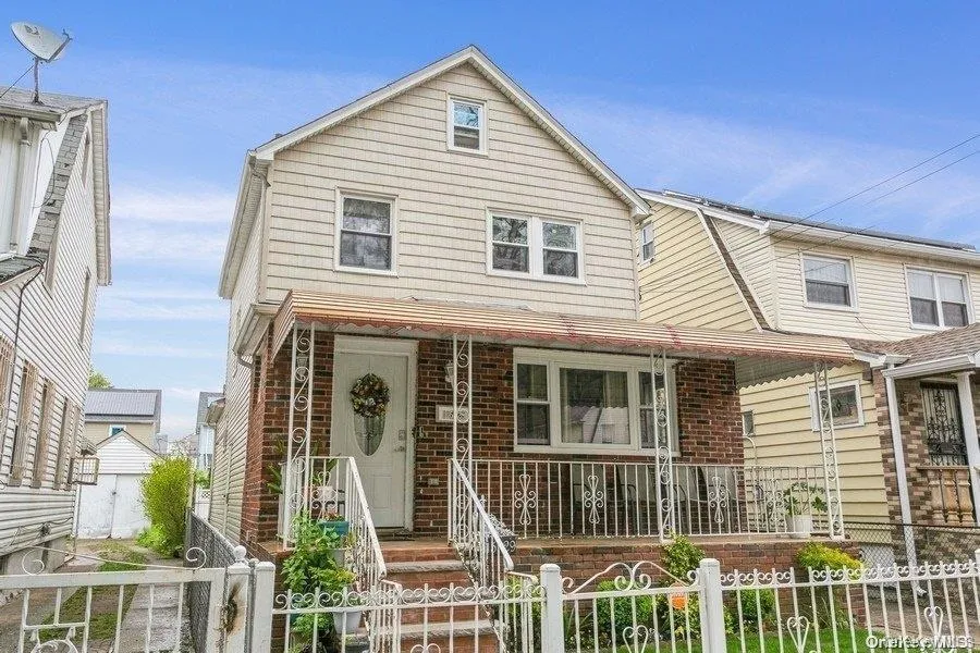 115-29 198th Street, New York, NY, 3 Bedrooms Bedrooms, 5 Rooms Rooms,1 BathroomBathrooms,Residential Lease,Idx,198th,0,923037 115-29 198th Street, New York, NY, 3 Bedrooms Bedrooms, 5 Rooms Rooms,1 BathroomBathrooms,Residential Lease,Idx,198th,0,923037