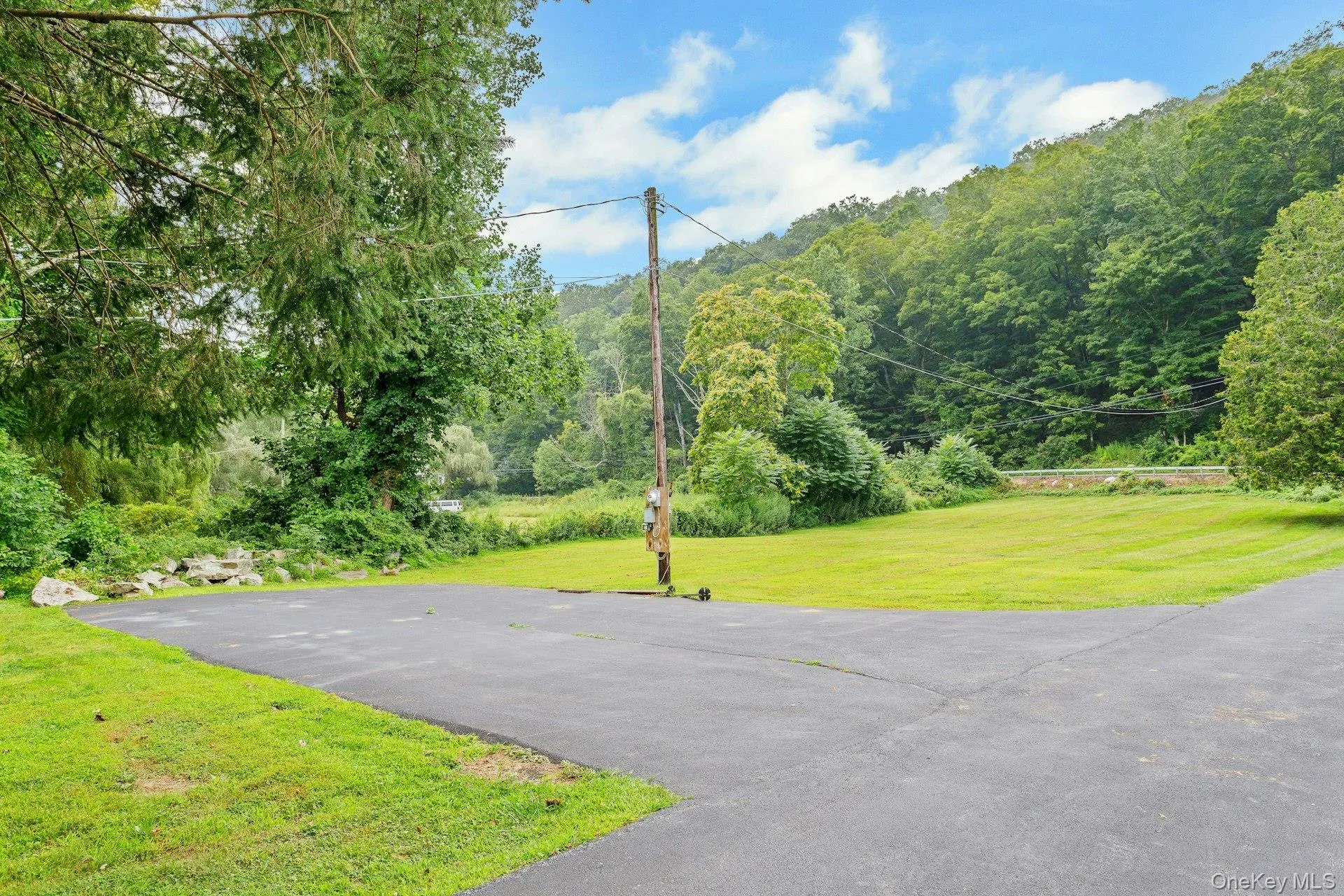 934 Peekskill Hollow Road, Carmel, NY, 4 Bedrooms Bedrooms, 9 Rooms Rooms,3 BathroomsBathrooms,Residential Lease,Idx,Peekskill Hollow,0,923060 934 Peekskill Hollow Road, Carmel, NY, 4 Bedrooms Bedrooms, 9 Rooms Rooms,3 BathroomsBathrooms,Residential Lease,Idx,Peekskill Hollow,0,923060