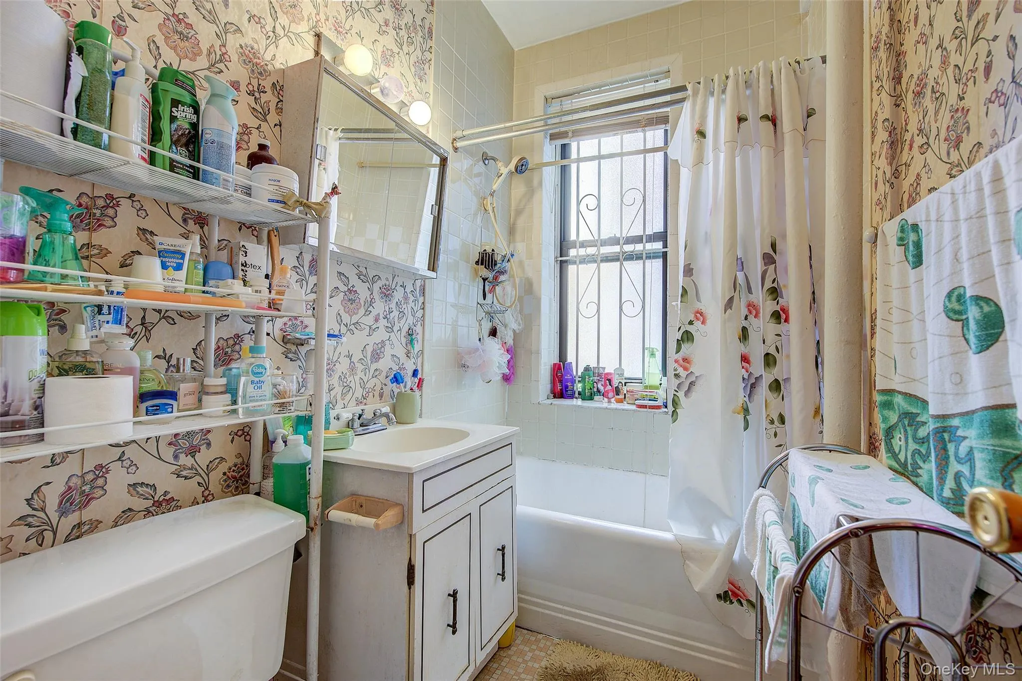 41-41 41 Street, New York, NY, 1 Bedroom Bedrooms, 3 Rooms Rooms,1 BathroomBathrooms,Residential,For Rent,41,0,923079 41-41 41 Street, New York, NY, 1 Bedroom Bedrooms, 3 Rooms Rooms,1 BathroomBathrooms,Residential,For Rent,41,0,923079