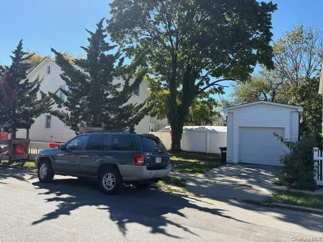 191-47 114th Drive, New York, NY, 6 Bedrooms Bedrooms, 12 Rooms Rooms,2 BathroomsBathrooms,Residential,For Rent,114th,0,923108 191-47 114th Drive, New York, NY, 6 Bedrooms Bedrooms, 12 Rooms Rooms,2 BathroomsBathrooms,Residential,For Rent,114th,0,923108