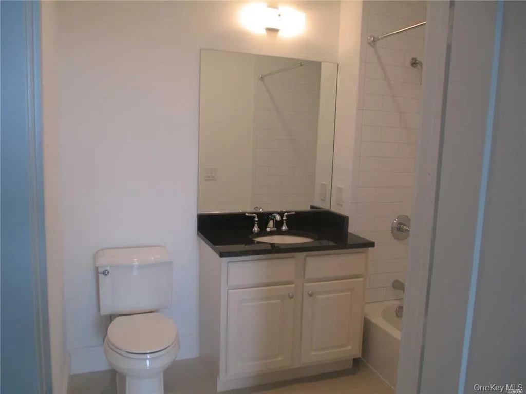 237 Marina Pointe Drive, Hempstead, NY, 2 Bedrooms Bedrooms, 5 Rooms Rooms,2 BathroomsBathrooms,Residential Lease,Idx,Marina Pointe,0,923257 237 Marina Pointe Drive, Hempstead, NY, 2 Bedrooms Bedrooms, 5 Rooms Rooms,2 BathroomsBathrooms,Residential Lease,Idx,Marina Pointe,0,923257