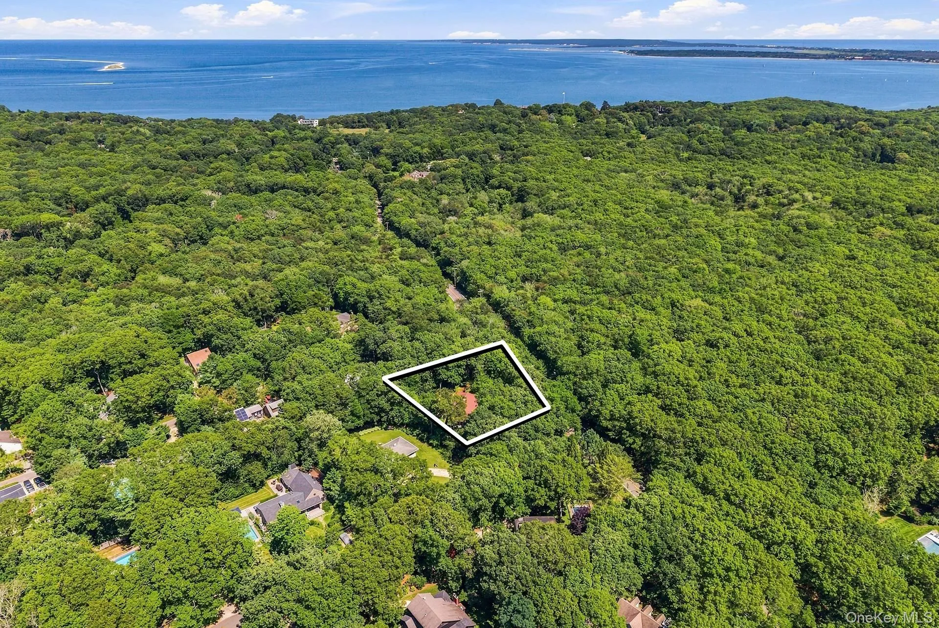 50 Barnes Hole Road, East Hampton, NY, 3 Bedrooms Bedrooms, 8 Rooms Rooms,2 BathroomsBathrooms,Residential,For Rent,Barnes Hole,0,923384 50 Barnes Hole Road, East Hampton, NY, 3 Bedrooms Bedrooms, 8 Rooms Rooms,2 BathroomsBathrooms,Residential,For Rent,Barnes Hole,0,923384