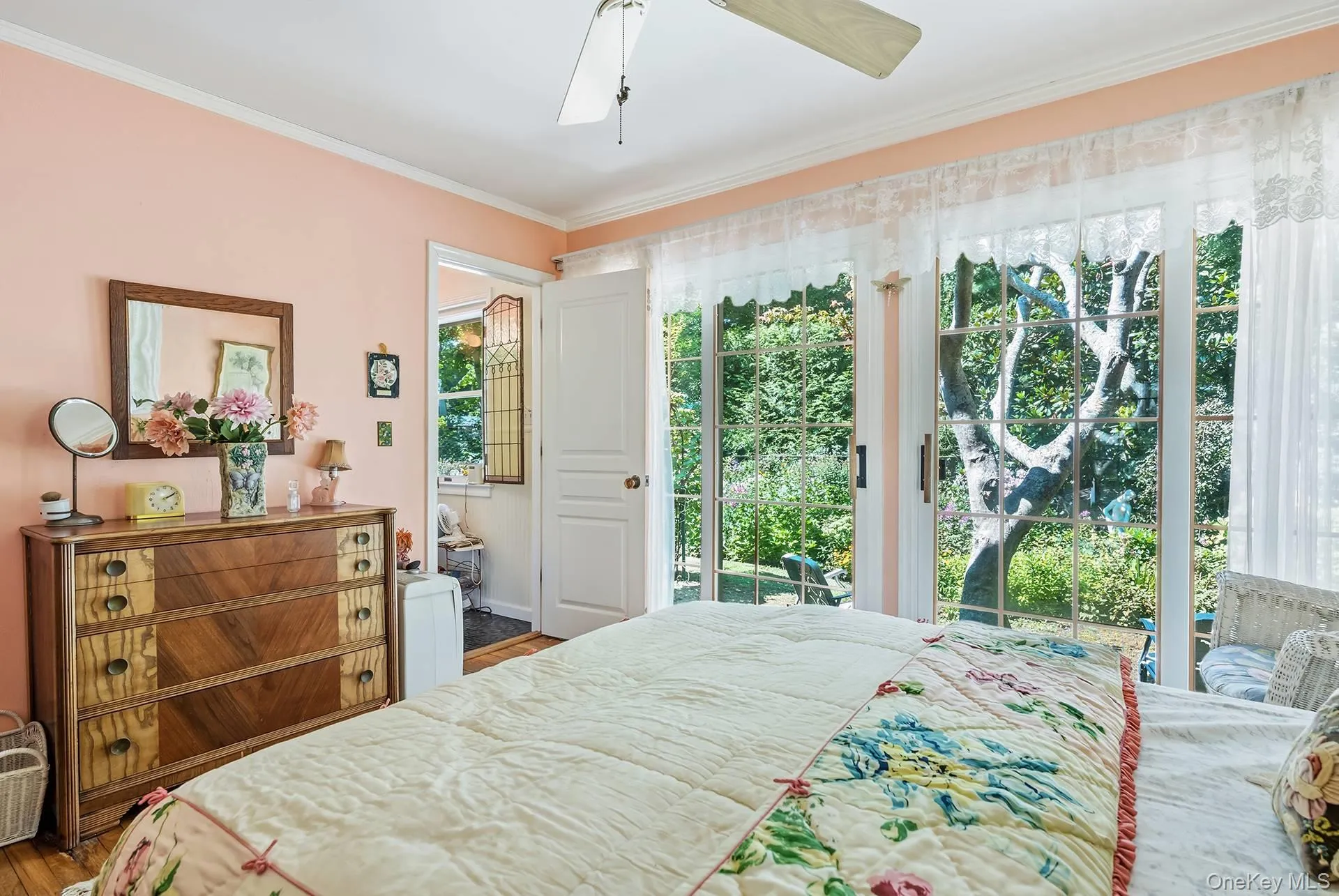 50 Barnes Hole Road, East Hampton, NY, 3 Bedrooms Bedrooms, 8 Rooms Rooms,2 BathroomsBathrooms,Residential,For Rent,Barnes Hole,0,923384 50 Barnes Hole Road, East Hampton, NY, 3 Bedrooms Bedrooms, 8 Rooms Rooms,2 BathroomsBathrooms,Residential,For Rent,Barnes Hole,0,923384