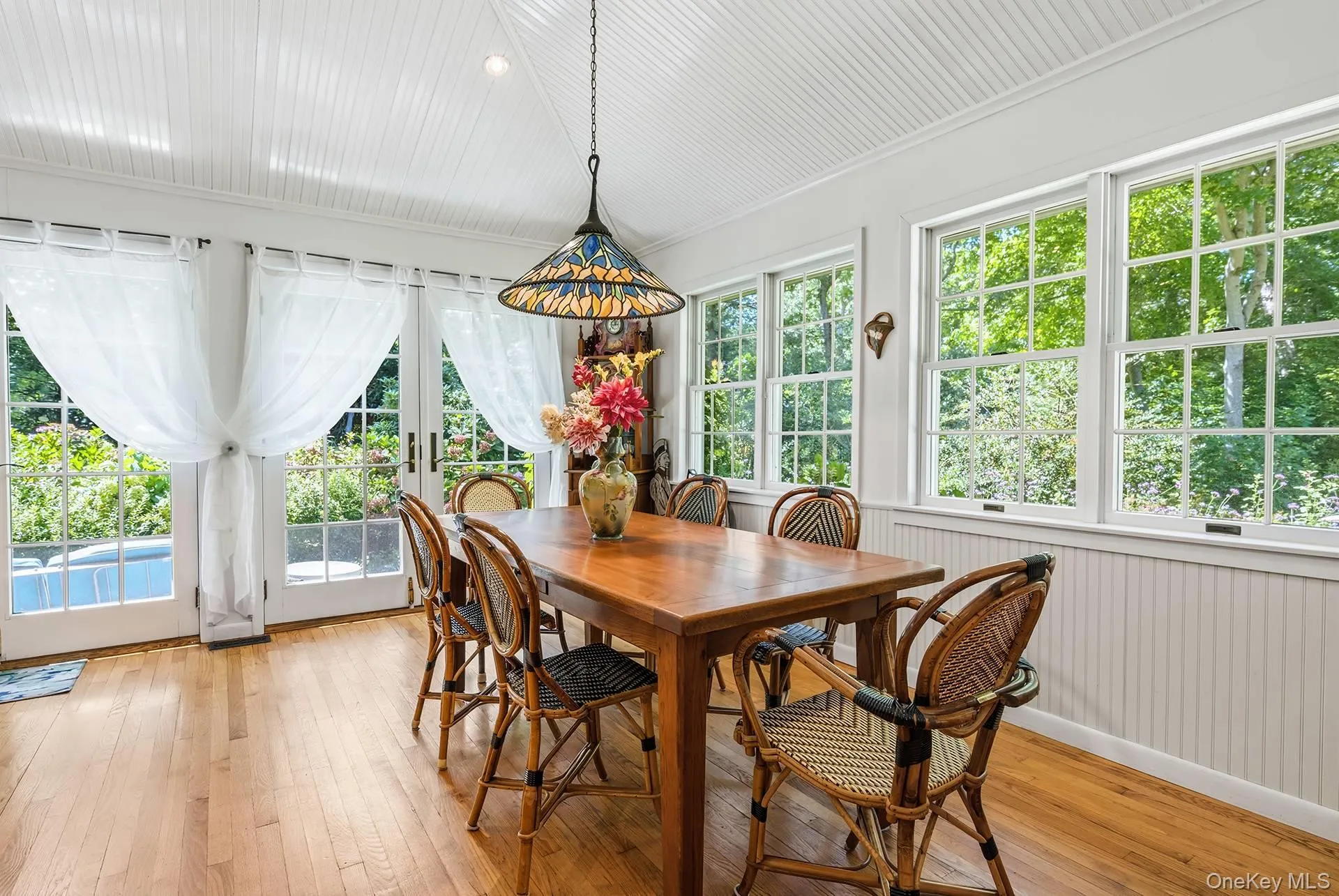 50 Barnes Hole Road, East Hampton, NY, 3 Bedrooms Bedrooms, 8 Rooms Rooms,2 BathroomsBathrooms,Residential,For Rent,Barnes Hole,0,923384 50 Barnes Hole Road, East Hampton, NY, 3 Bedrooms Bedrooms, 8 Rooms Rooms,2 BathroomsBathrooms,Residential,For Rent,Barnes Hole,0,923384