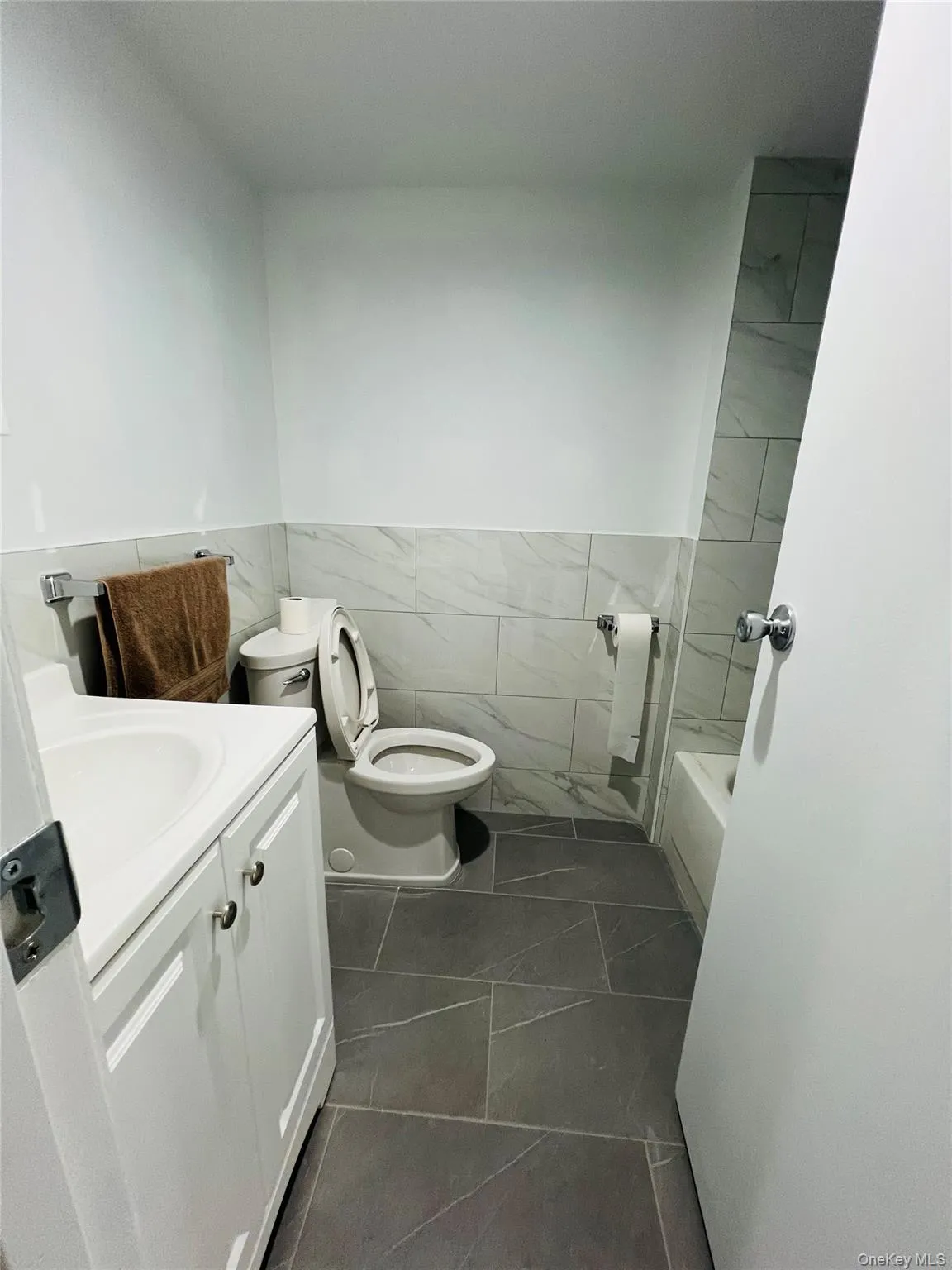 512 Logan Avenue, New York, NY, 4 Bedrooms Bedrooms, 8 Rooms Rooms,2 BathroomsBathrooms,Residential Sale,For Rent,Logan,0,923527 512 Logan Avenue, New York, NY, 4 Bedrooms Bedrooms, 8 Rooms Rooms,2 BathroomsBathrooms,Residential Sale,For Rent,Logan,0,923527