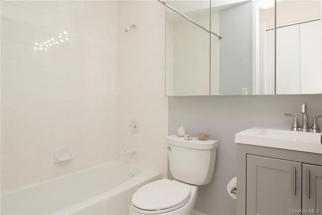 Second Full Bath Second Full Bath