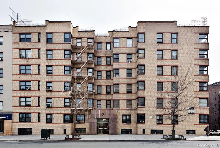 View of apartment building / complex View of apartment building / complex