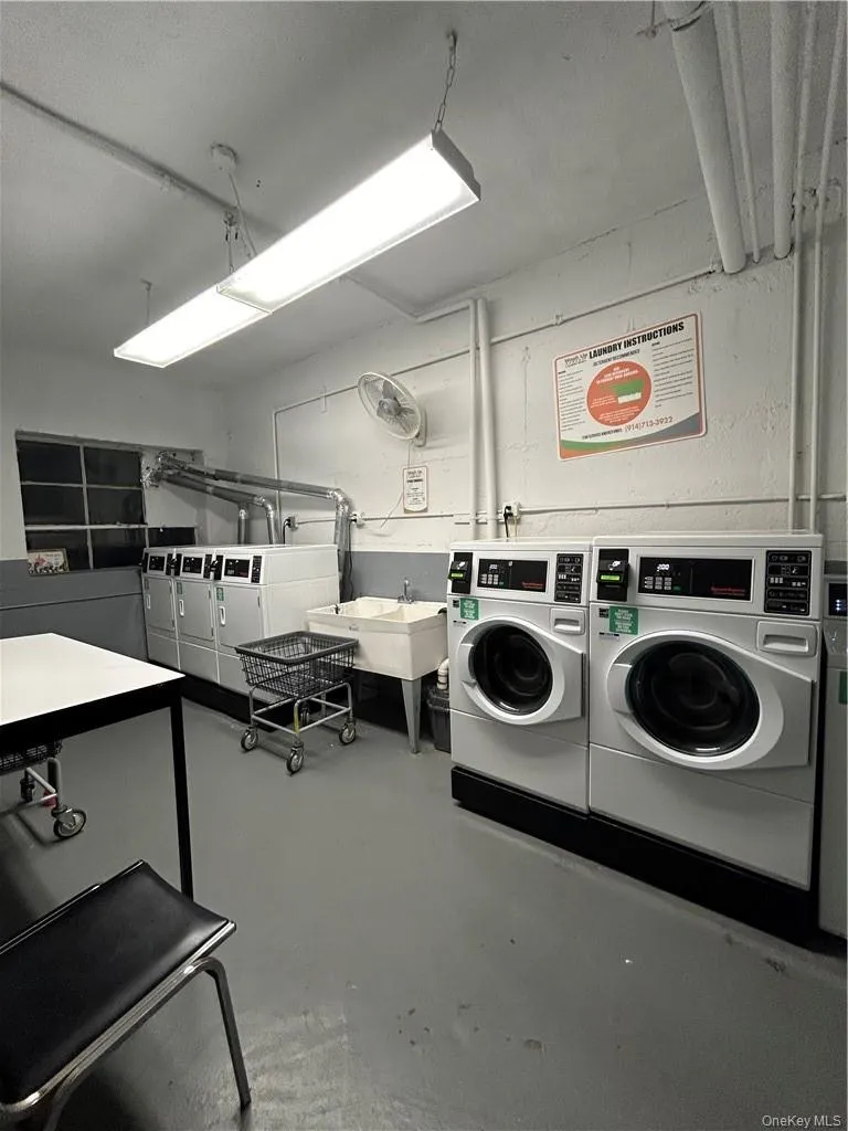 25 Shady Glen Court, New Rochelle, NY, 1 Bedroom Bedrooms, 5 Rooms Rooms,1 BathroomBathrooms,Residential Lease,Idx,Shady Glen,0,923671 25 Shady Glen Court, New Rochelle, NY, 1 Bedroom Bedrooms, 5 Rooms Rooms,1 BathroomBathrooms,Residential Lease,Idx,Shady Glen,0,923671