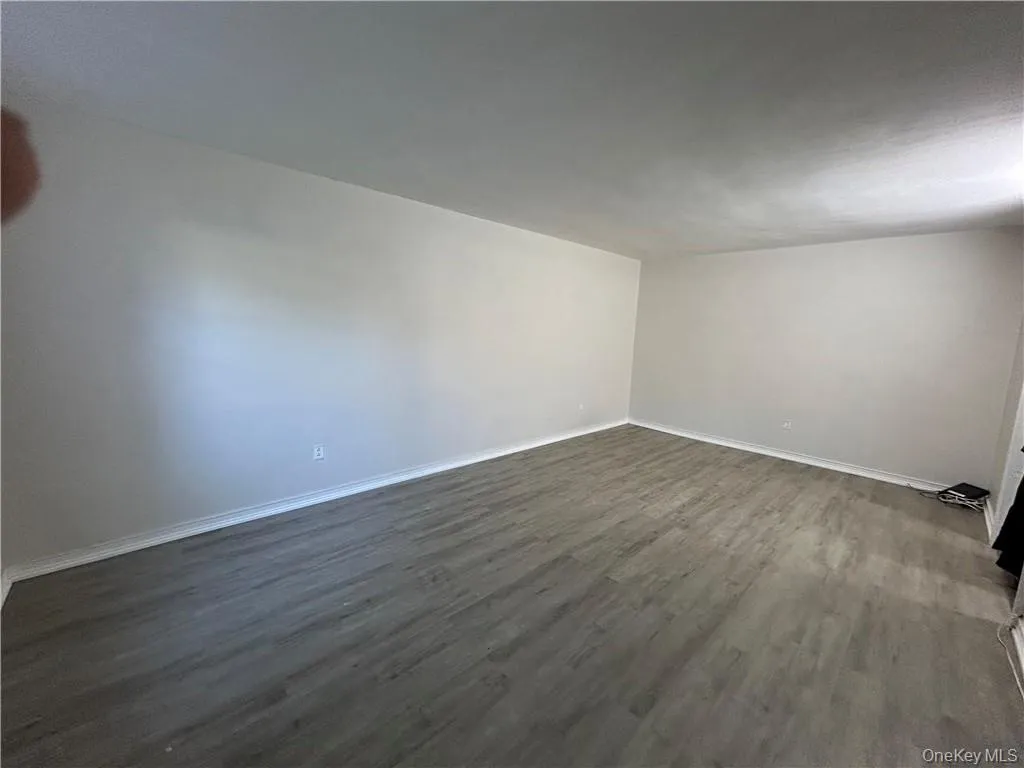 25 Shady Glen Court, New Rochelle, NY, 1 Bedroom Bedrooms, 5 Rooms Rooms,1 BathroomBathrooms,Residential Lease,Idx,Shady Glen,0,923671 25 Shady Glen Court, New Rochelle, NY, 1 Bedroom Bedrooms, 5 Rooms Rooms,1 BathroomBathrooms,Residential Lease,Idx,Shady Glen,0,923671