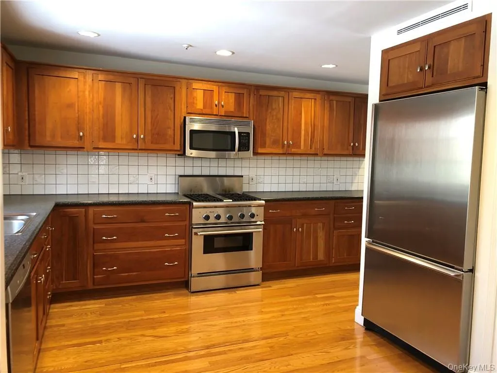 49 Commodore Road, New Castle, NY, 4 Bedrooms Bedrooms, 9 Rooms Rooms,3 BathroomsBathrooms,Residential Lease,Idx,Commodore,0,923865 49 Commodore Road, New Castle, NY, 4 Bedrooms Bedrooms, 9 Rooms Rooms,3 BathroomsBathrooms,Residential Lease,Idx,Commodore,0,923865