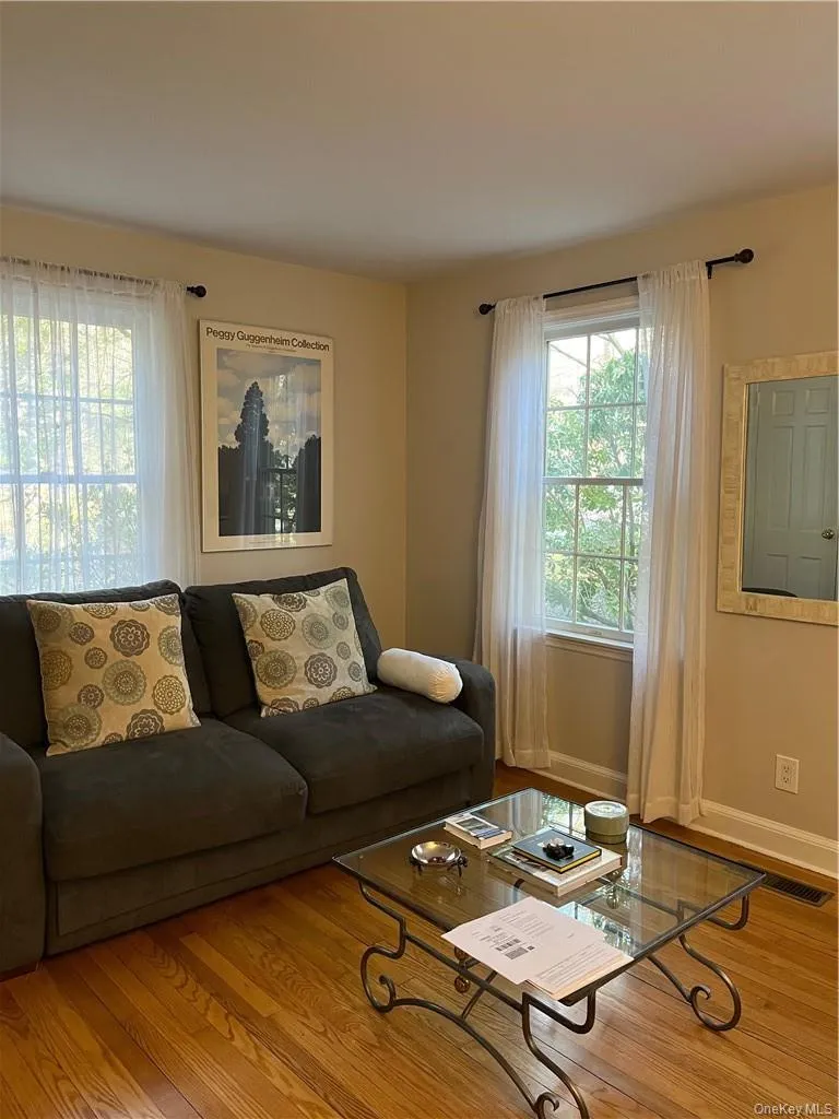 49 Commodore Road, New Castle, NY, 4 Bedrooms Bedrooms, 9 Rooms Rooms,3 BathroomsBathrooms,Residential Lease,Idx,Commodore,0,923865 49 Commodore Road, New Castle, NY, 4 Bedrooms Bedrooms, 9 Rooms Rooms,3 BathroomsBathrooms,Residential Lease,Idx,Commodore,0,923865