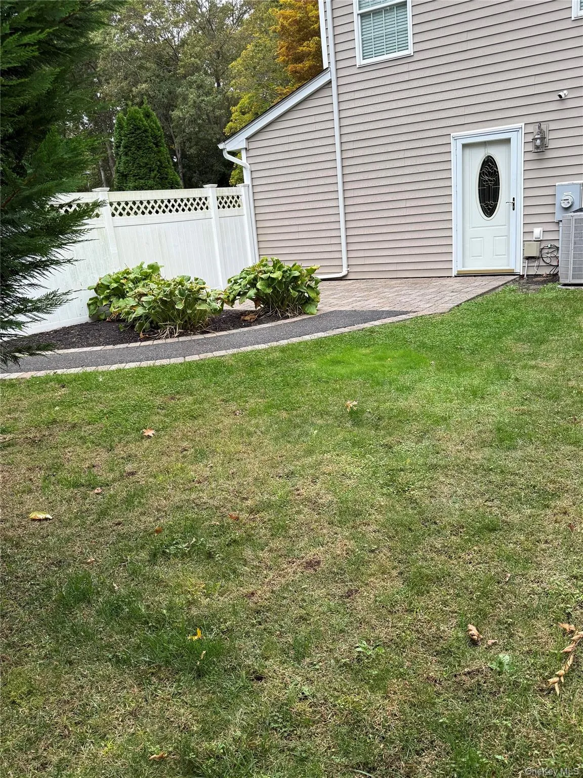 View of yard View of yard