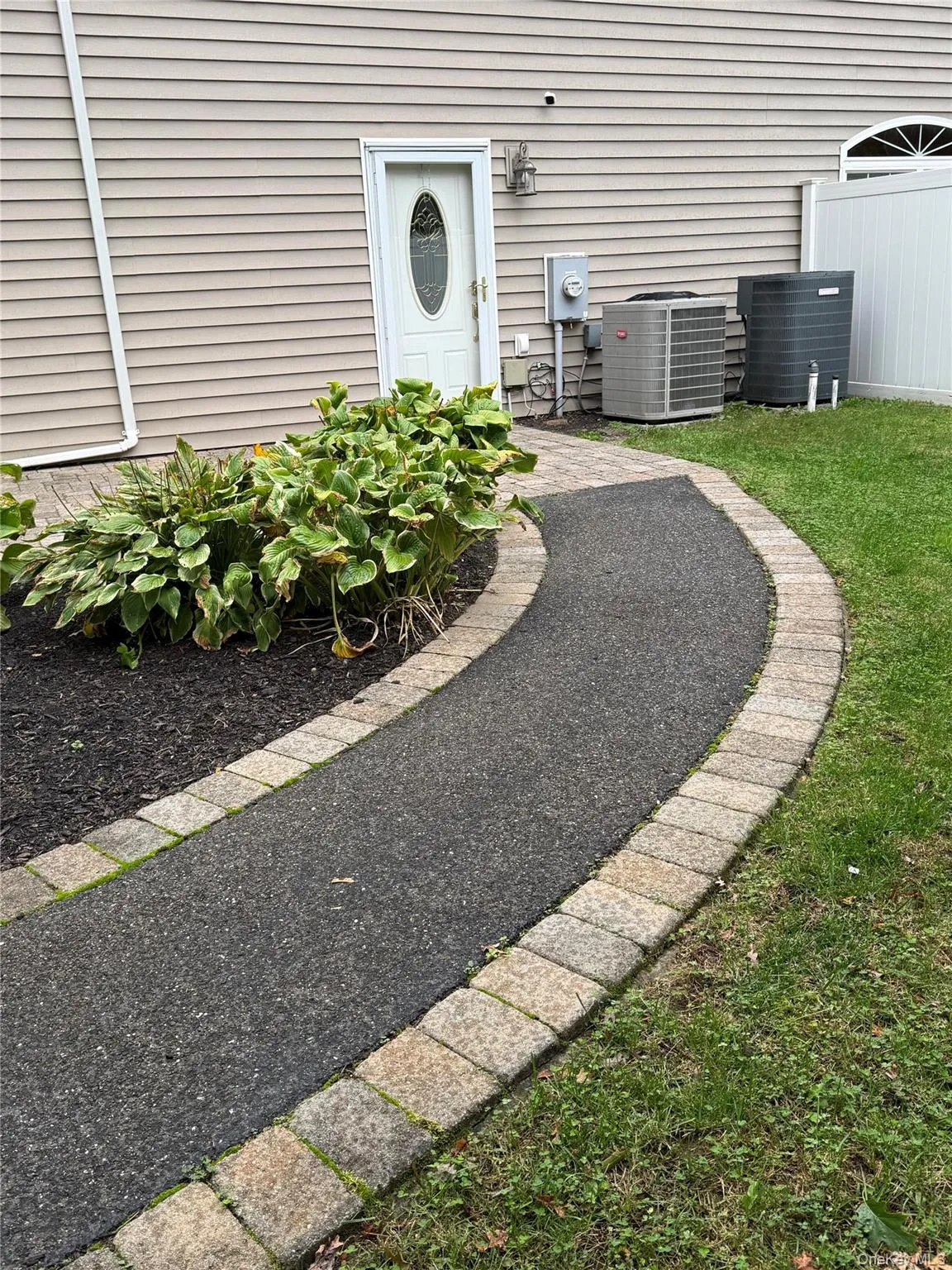 View of yardspace View of yardspace