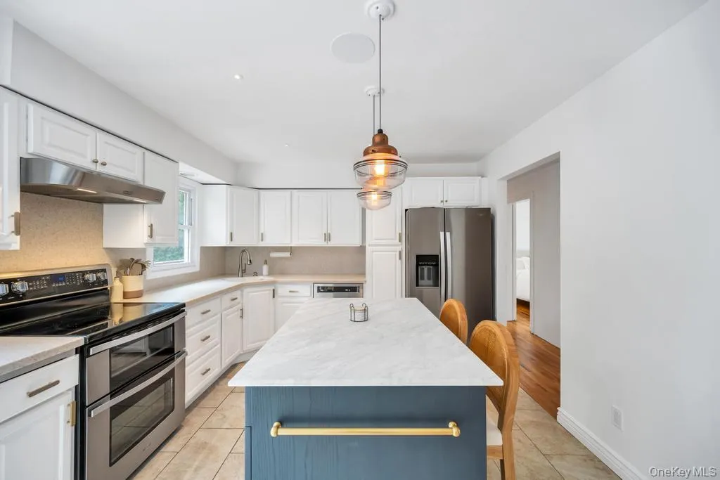 8 Lovell Road, Southampton, NY, 3 Bedrooms Bedrooms, 6 Rooms Rooms,2 BathroomsBathrooms,Residential Lease,Idx,Lovell,0,924023 8 Lovell Road, Southampton, NY, 3 Bedrooms Bedrooms, 6 Rooms Rooms,2 BathroomsBathrooms,Residential Lease,Idx,Lovell,0,924023