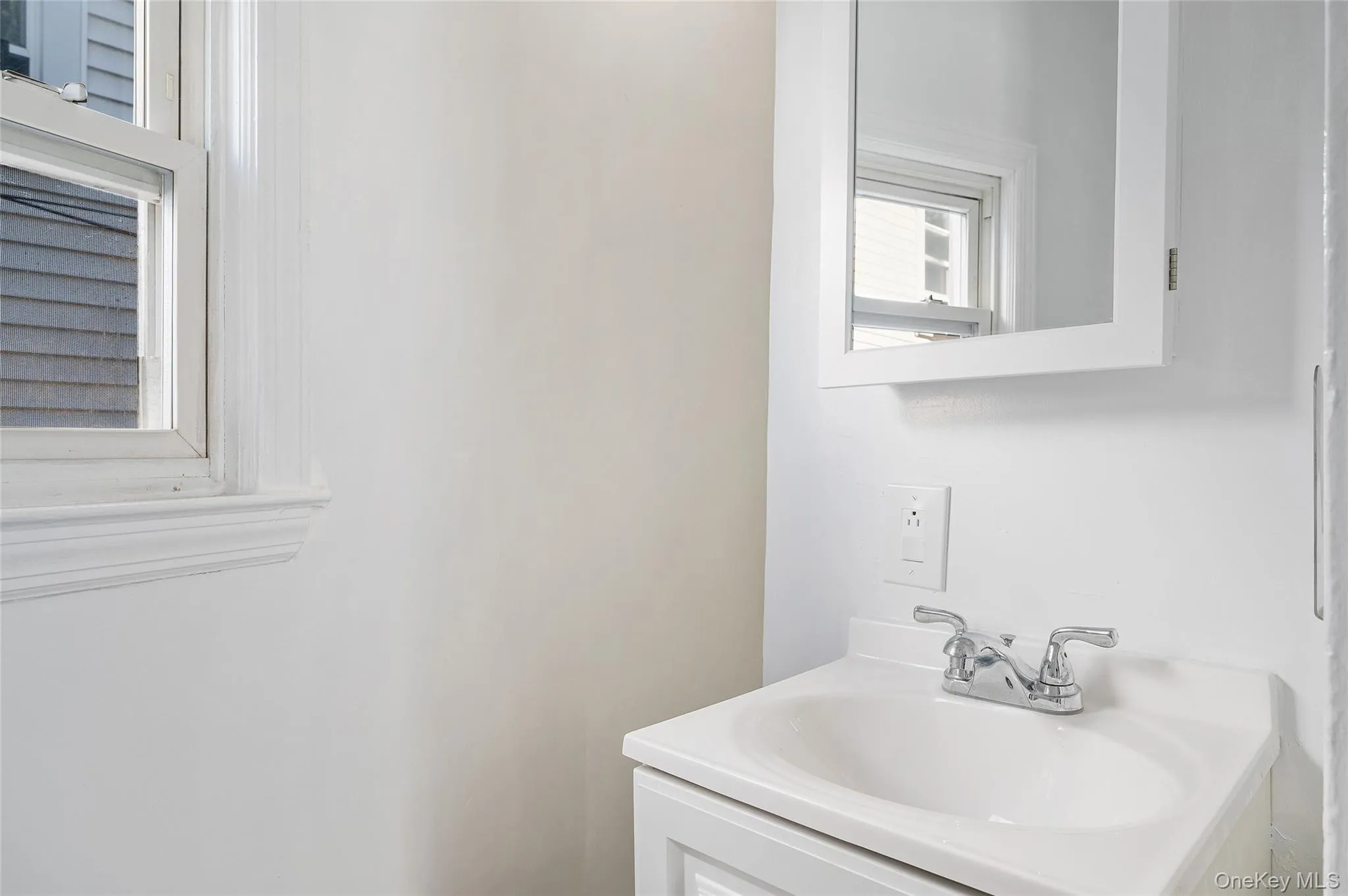 25 Marbledale Road, Eastchester, NY, 1 Bedroom Bedrooms, 4 Rooms Rooms,1 BathroomBathrooms,Residential Lease,Idx,Marbledale,0,924128 25 Marbledale Road, Eastchester, NY, 1 Bedroom Bedrooms, 4 Rooms Rooms,1 BathroomBathrooms,Residential Lease,Idx,Marbledale,0,924128