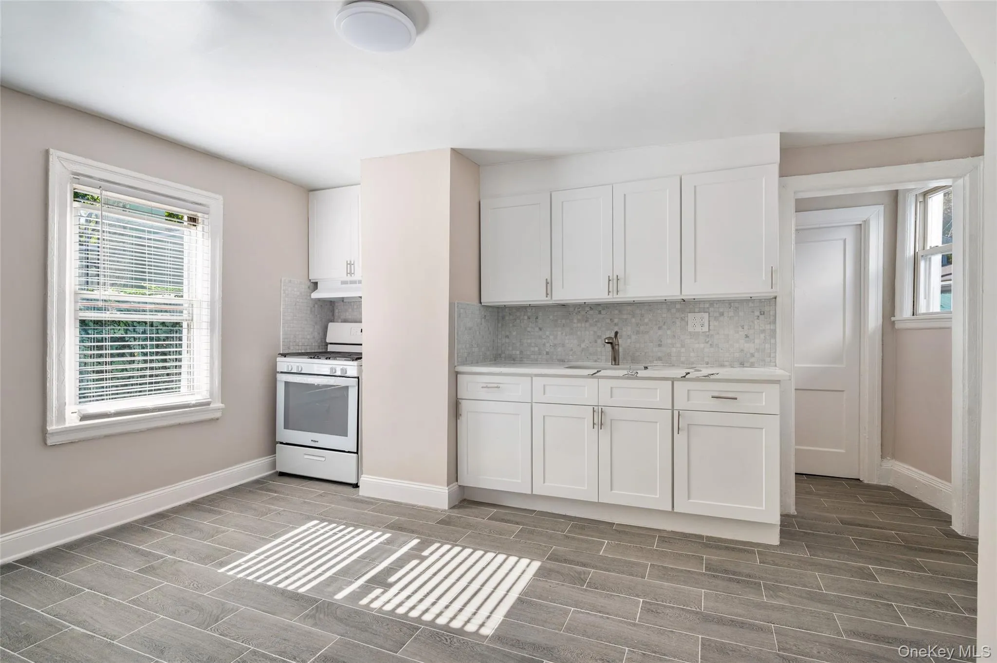 25 Marbledale Road, Eastchester, NY, 1 Bedroom Bedrooms, 4 Rooms Rooms,1 BathroomBathrooms,Residential Lease,Idx,Marbledale,0,924128 25 Marbledale Road, Eastchester, NY, 1 Bedroom Bedrooms, 4 Rooms Rooms,1 BathroomBathrooms,Residential Lease,Idx,Marbledale,0,924128