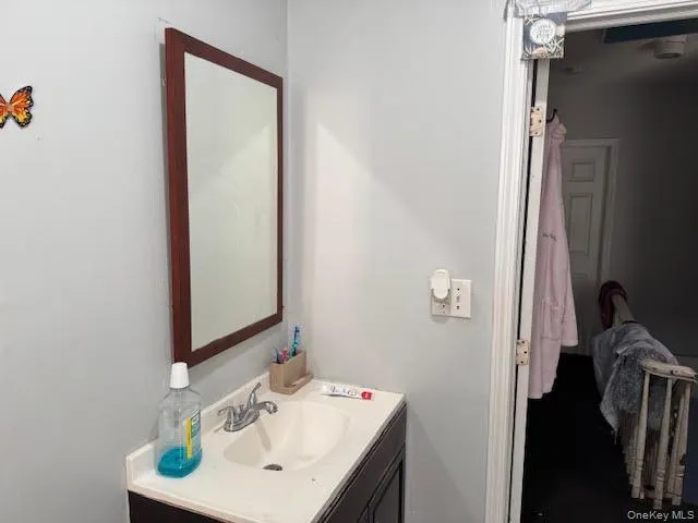 Bathroom with vanity and connected bathroom Bathroom with vanity and connected bathroom