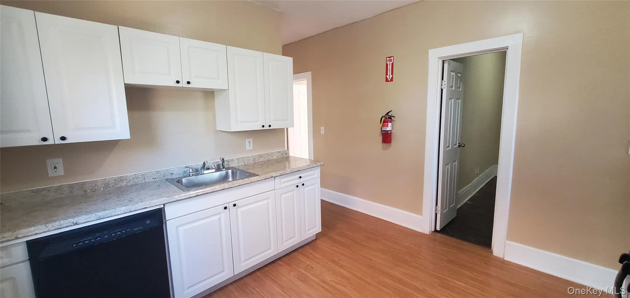 197 Winnikee Avenue, Poughkeepsie, NY, 3 Bedrooms Bedrooms, 6 Rooms Rooms,1 BathroomBathrooms,Residential Lease,Idx,Winnikee,0,924197 197 Winnikee Avenue, Poughkeepsie, NY, 3 Bedrooms Bedrooms, 6 Rooms Rooms,1 BathroomBathrooms,Residential Lease,Idx,Winnikee,0,924197