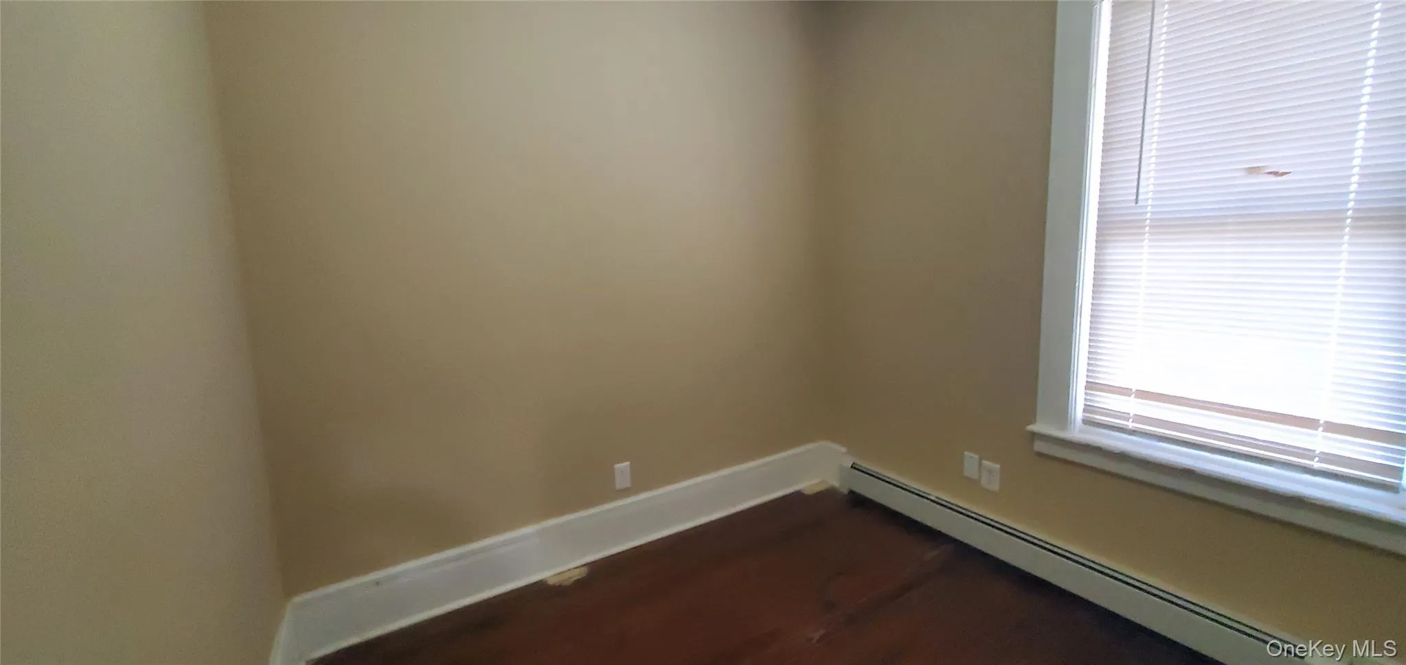 Bonus Room/Bedroom/office Bonus Room/Bedroom/office