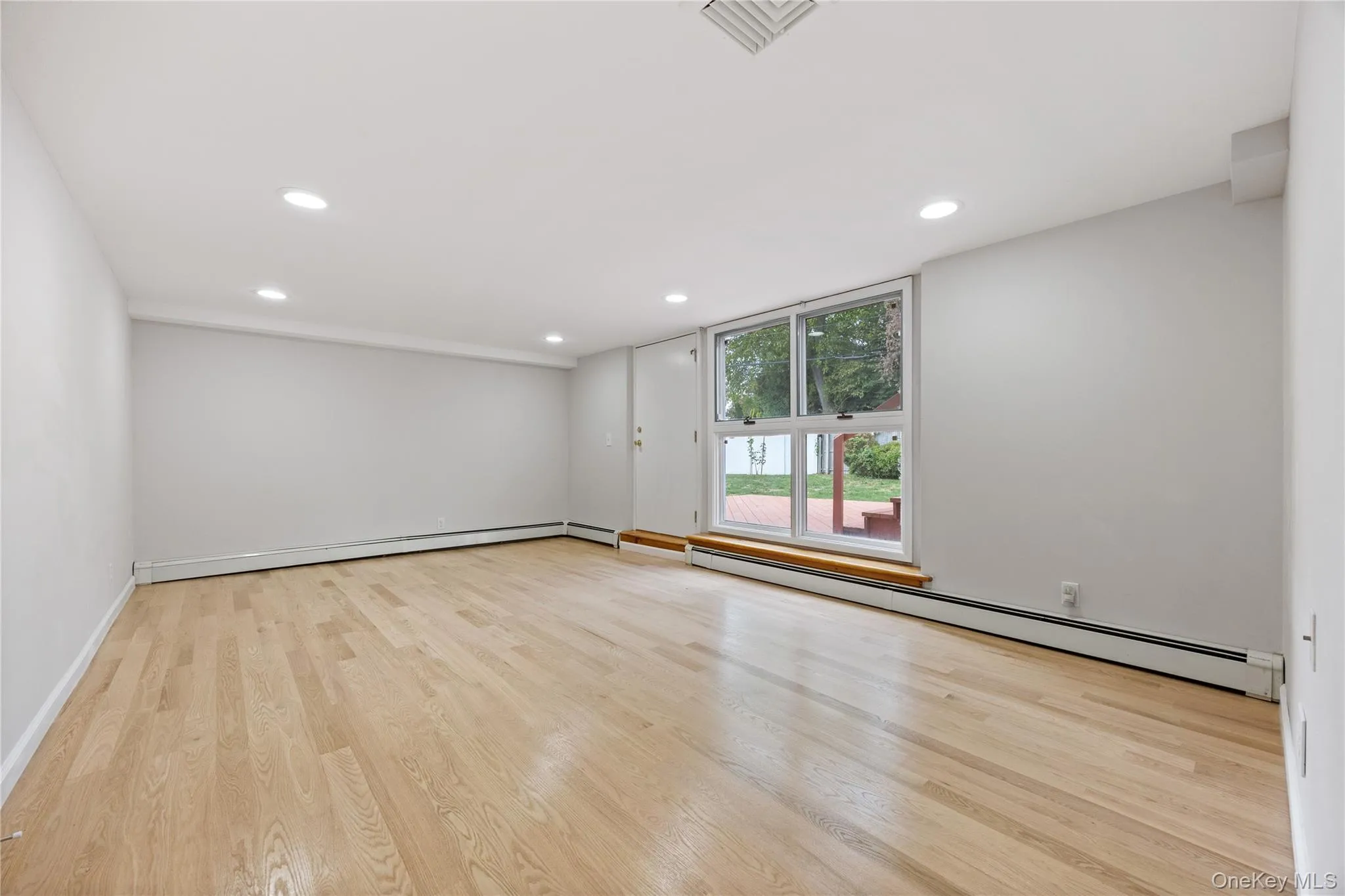 9 Bart Court, Oyster Bay, NY, 3 Bedrooms Bedrooms, 7 Rooms Rooms,2 BathroomsBathrooms,Residential Lease,Idx,Bart,0,924209 9 Bart Court, Oyster Bay, NY, 3 Bedrooms Bedrooms, 7 Rooms Rooms,2 BathroomsBathrooms,Residential Lease,Idx,Bart,0,924209