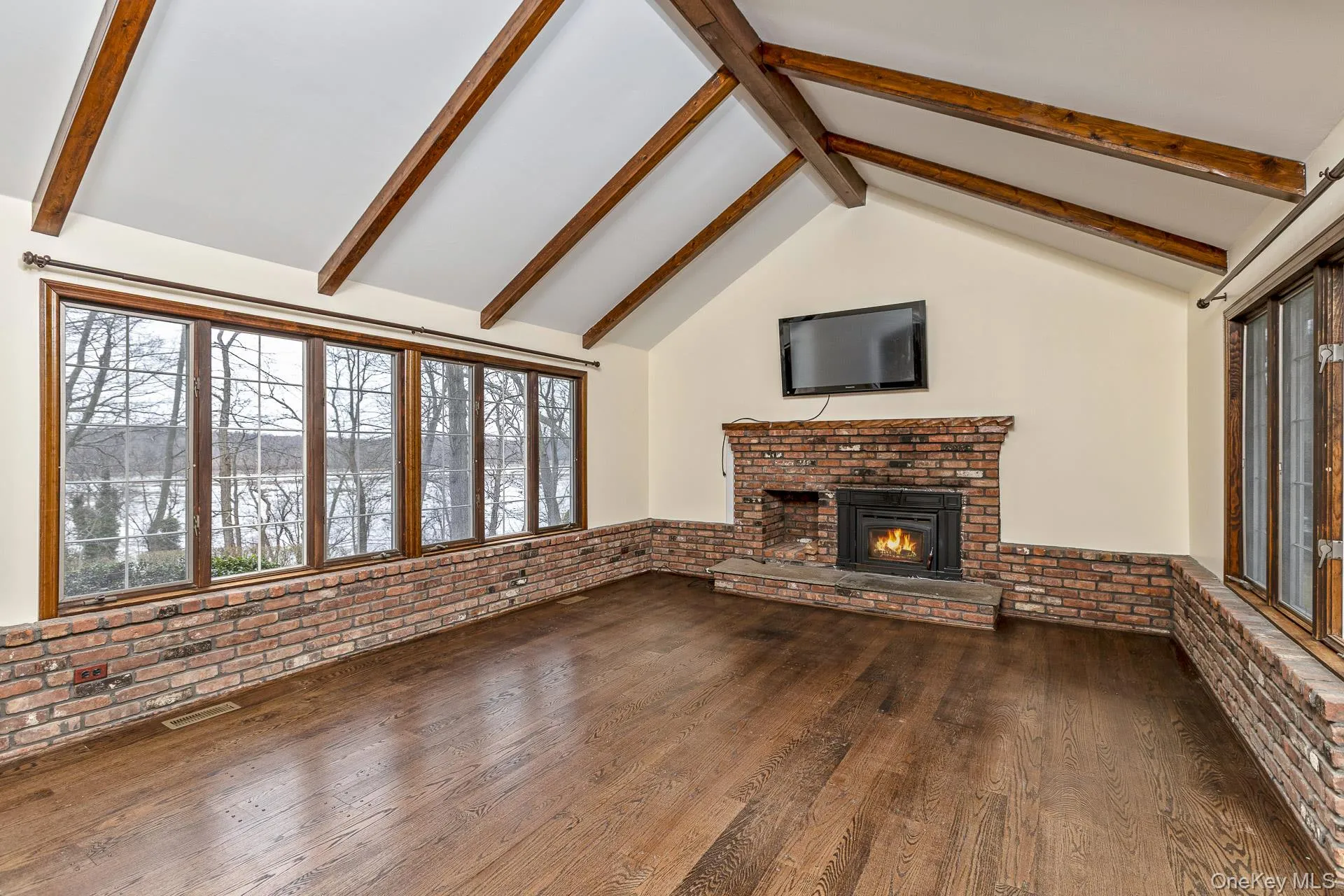 Wood Burning Fireplace Wood Burning Fireplace