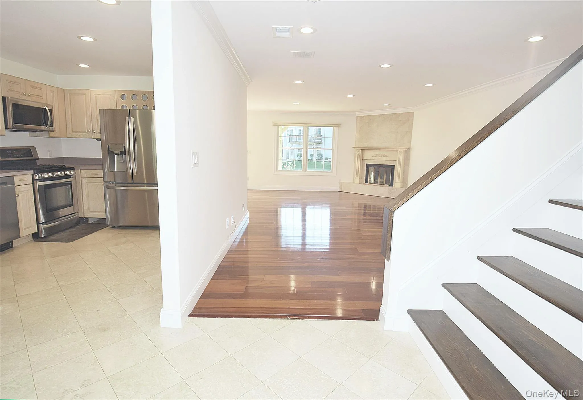 3 Lakebridge Drive, Smithtown, NY, 3 Bedrooms Bedrooms, 6 Rooms Rooms,2 BathroomsBathrooms,Residential Lease,Idx,Lakebridge,0,924255 3 Lakebridge Drive, Smithtown, NY, 3 Bedrooms Bedrooms, 6 Rooms Rooms,2 BathroomsBathrooms,Residential Lease,Idx,Lakebridge,0,924255