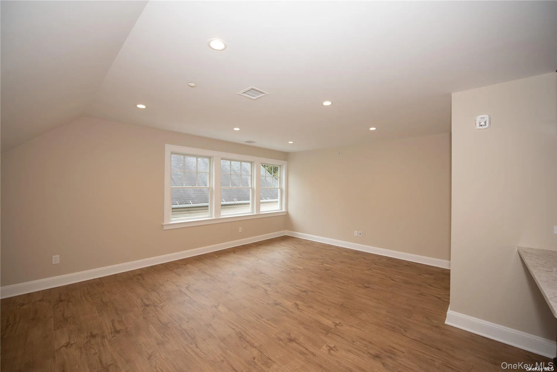 444 New York Avenue, Huntington, NY, 1 Bedroom Bedrooms, 3 Rooms Rooms,1 BathroomBathrooms,Residential Lease,Idx,New York,0,924452 444 New York Avenue, Huntington, NY, 1 Bedroom Bedrooms, 3 Rooms Rooms,1 BathroomBathrooms,Residential Lease,Idx,New York,0,924452