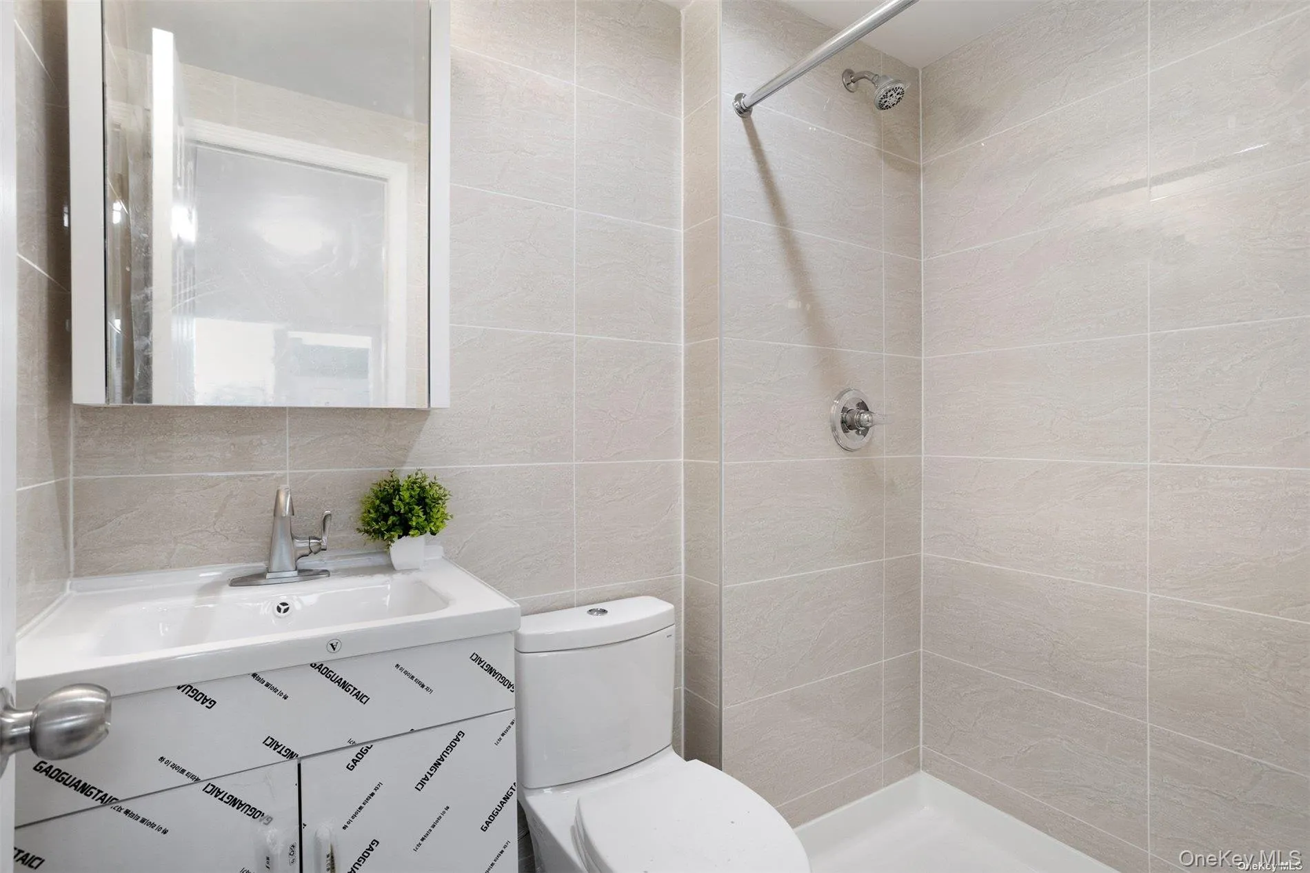 91-23 Corona Avenue, New York, NY, 1 Bedroom Bedrooms, 3 Rooms Rooms,1 BathroomBathrooms,Residential Lease,Idx,Corona,0,924503 91-23 Corona Avenue, New York, NY, 1 Bedroom Bedrooms, 3 Rooms Rooms,1 BathroomBathrooms,Residential Lease,Idx,Corona,0,924503
