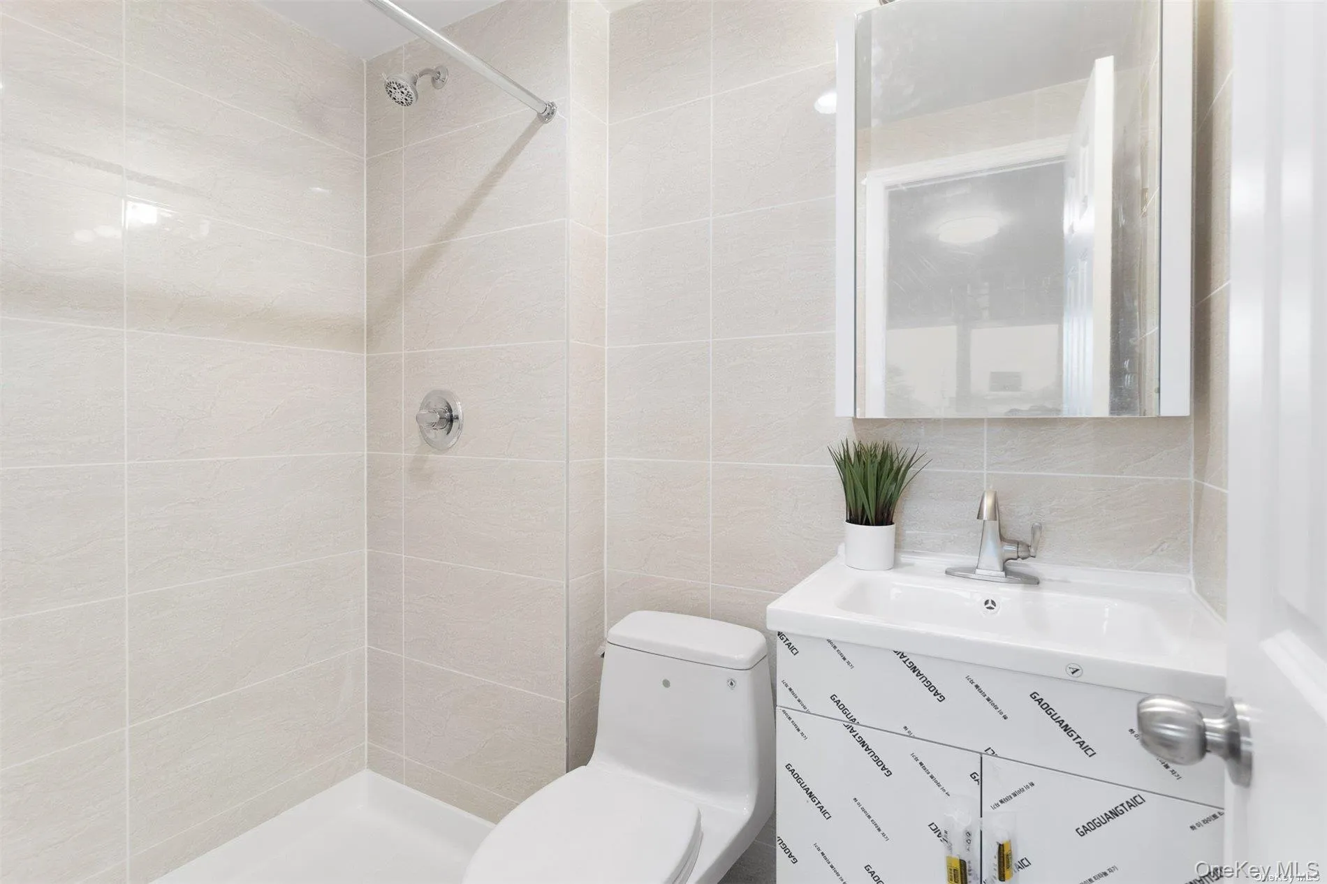 91-23 Corona Avenue, New York, NY, 1 Bedroom Bedrooms, 3 Rooms Rooms,1 BathroomBathrooms,Residential Lease,Idx,Corona,0,924503 91-23 Corona Avenue, New York, NY, 1 Bedroom Bedrooms, 3 Rooms Rooms,1 BathroomBathrooms,Residential Lease,Idx,Corona,0,924503