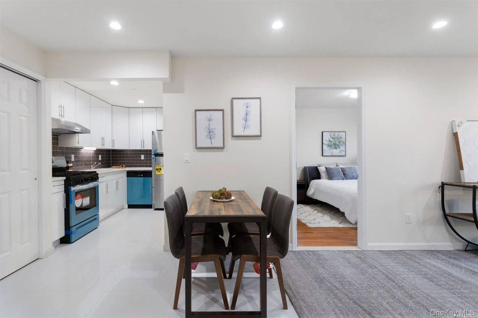 91-23 Corona Avenue, New York, NY, 1 Bedroom Bedrooms, 3 Rooms Rooms,1 BathroomBathrooms,Residential Lease,Idx,Corona,0,924503 91-23 Corona Avenue, New York, NY, 1 Bedroom Bedrooms, 3 Rooms Rooms,1 BathroomBathrooms,Residential Lease,Idx,Corona,0,924503