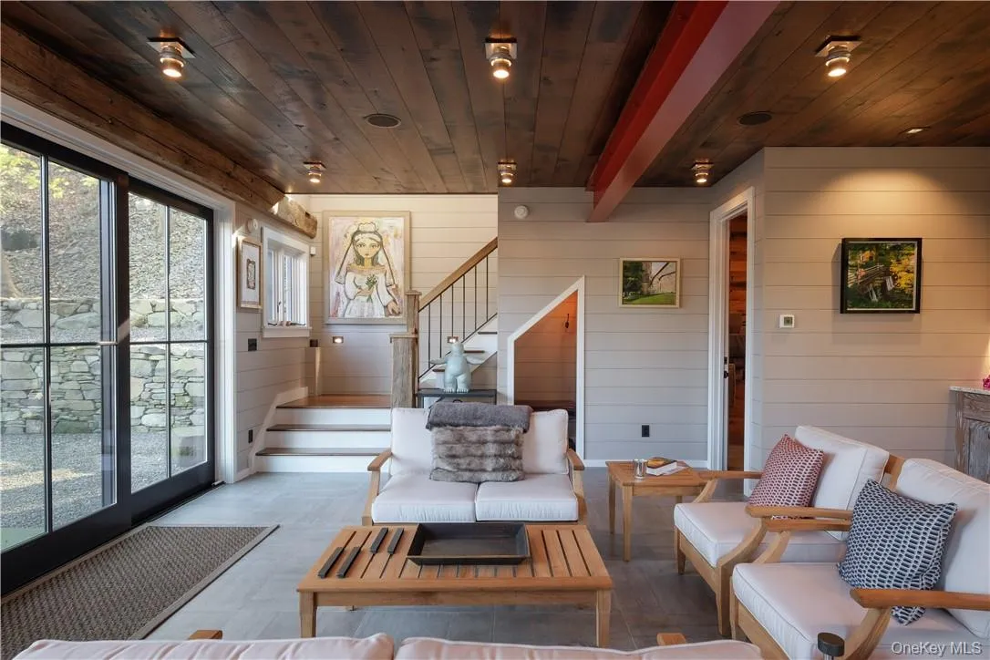 325 Ferdon Avenue, Orangetown, NY, 1 Bedroom Bedrooms, 2 Rooms Rooms,1 BathroomBathrooms,Residential Lease,Idx,Ferdon,0,924700 325 Ferdon Avenue, Orangetown, NY, 1 Bedroom Bedrooms, 2 Rooms Rooms,1 BathroomBathrooms,Residential Lease,Idx,Ferdon,0,924700