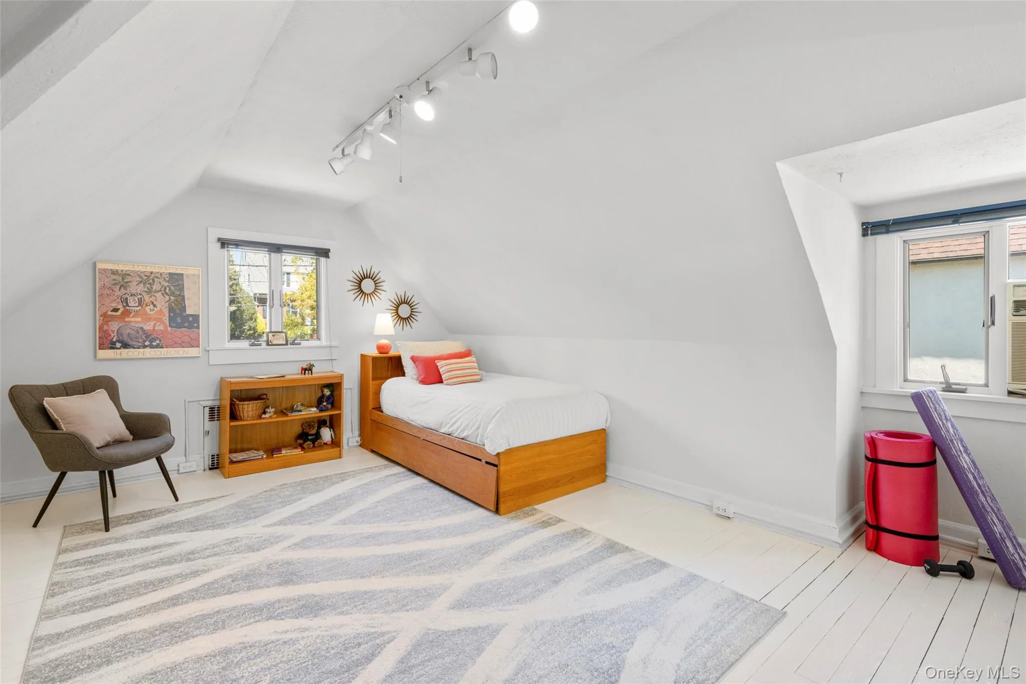 89 Edgewood Avenue, Mamaroneck, NY, 4 Bedrooms Bedrooms, 7 Rooms Rooms,3 BathroomsBathrooms,Residential,For Rent,Edgewood,0,924755 89 Edgewood Avenue, Mamaroneck, NY, 4 Bedrooms Bedrooms, 7 Rooms Rooms,3 BathroomsBathrooms,Residential,For Rent,Edgewood,0,924755