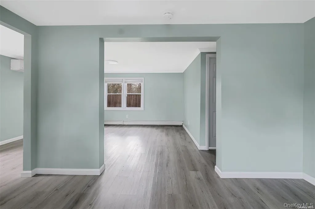 Bright & Open Space Bright & Open Space