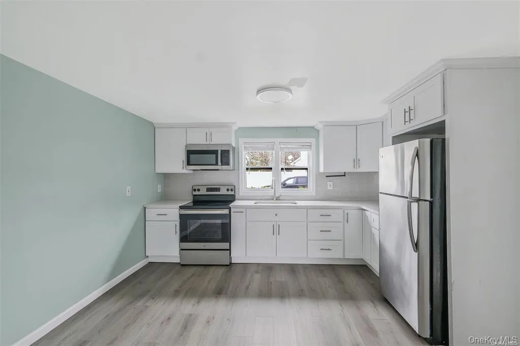 Eat - In - Kitchen Eat - In - Kitchen