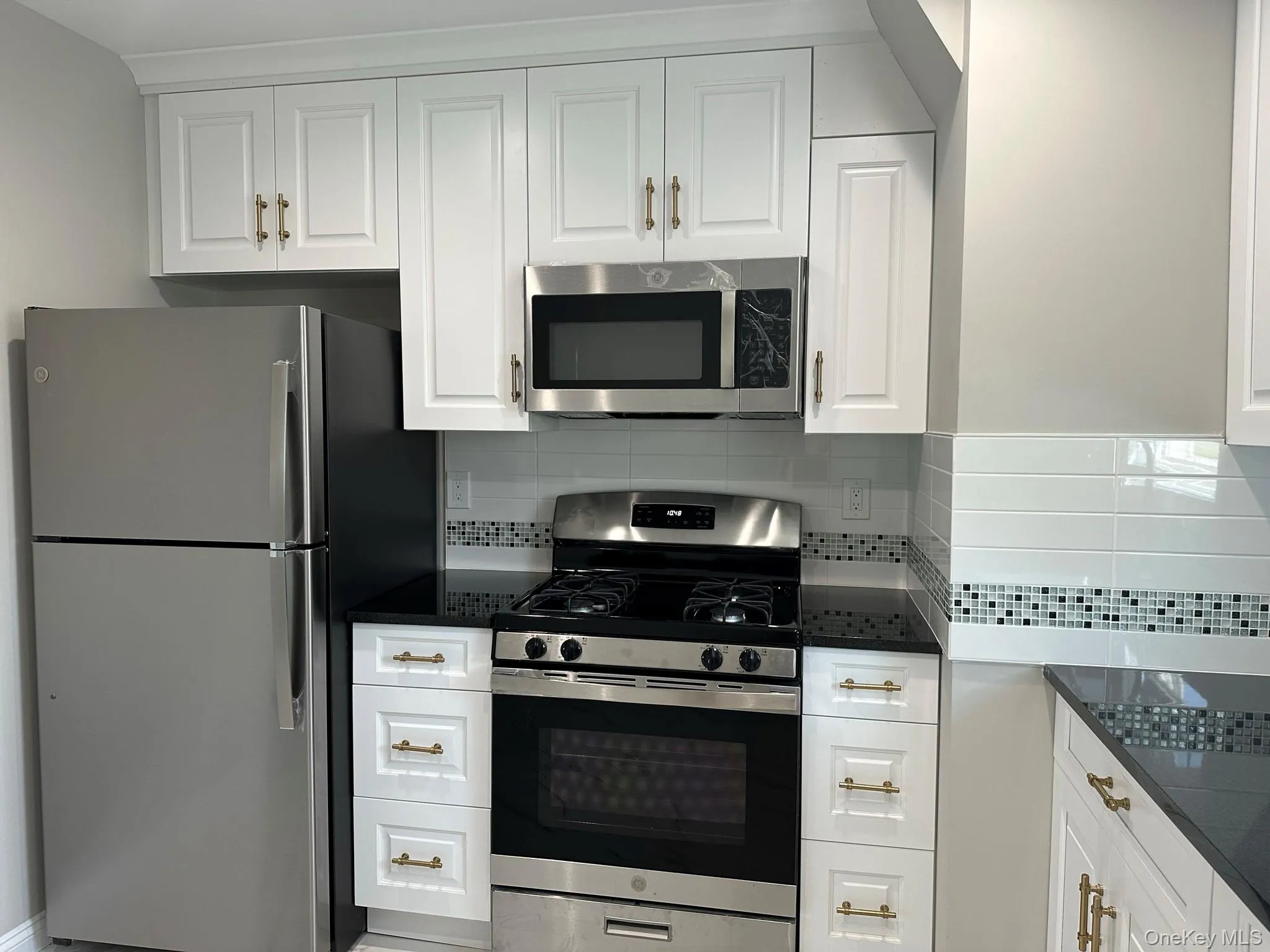 39 Fairfield Avenue, North Hempstead, NY, 2 Bedrooms Bedrooms, 4 Rooms Rooms,1 BathroomBathrooms,Residential Lease,Idx,Fairfield,0,924855 39 Fairfield Avenue, North Hempstead, NY, 2 Bedrooms Bedrooms, 4 Rooms Rooms,1 BathroomBathrooms,Residential Lease,Idx,Fairfield,0,924855