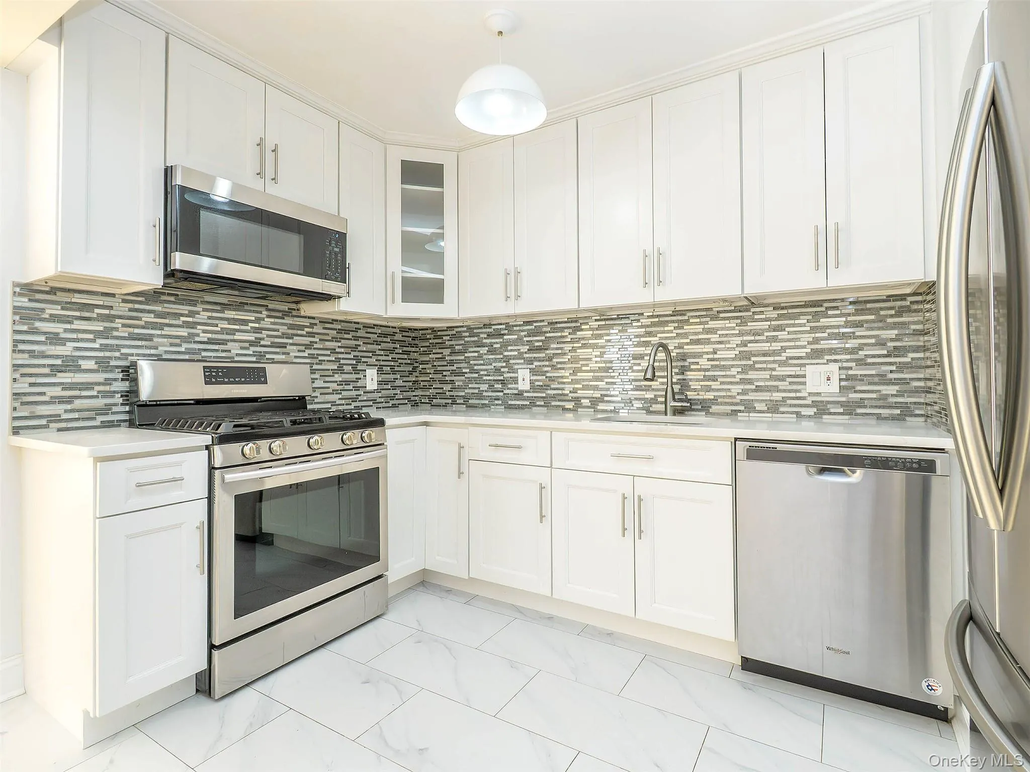 30B Edgewood Road, North Hempstead, NY, 3 Bedrooms Bedrooms, 6 Rooms Rooms,2 BathroomsBathrooms,Residential Lease,Idx,Edgewood,0,925109 30B Edgewood Road, North Hempstead, NY, 3 Bedrooms Bedrooms, 6 Rooms Rooms,2 BathroomsBathrooms,Residential Lease,Idx,Edgewood,0,925109