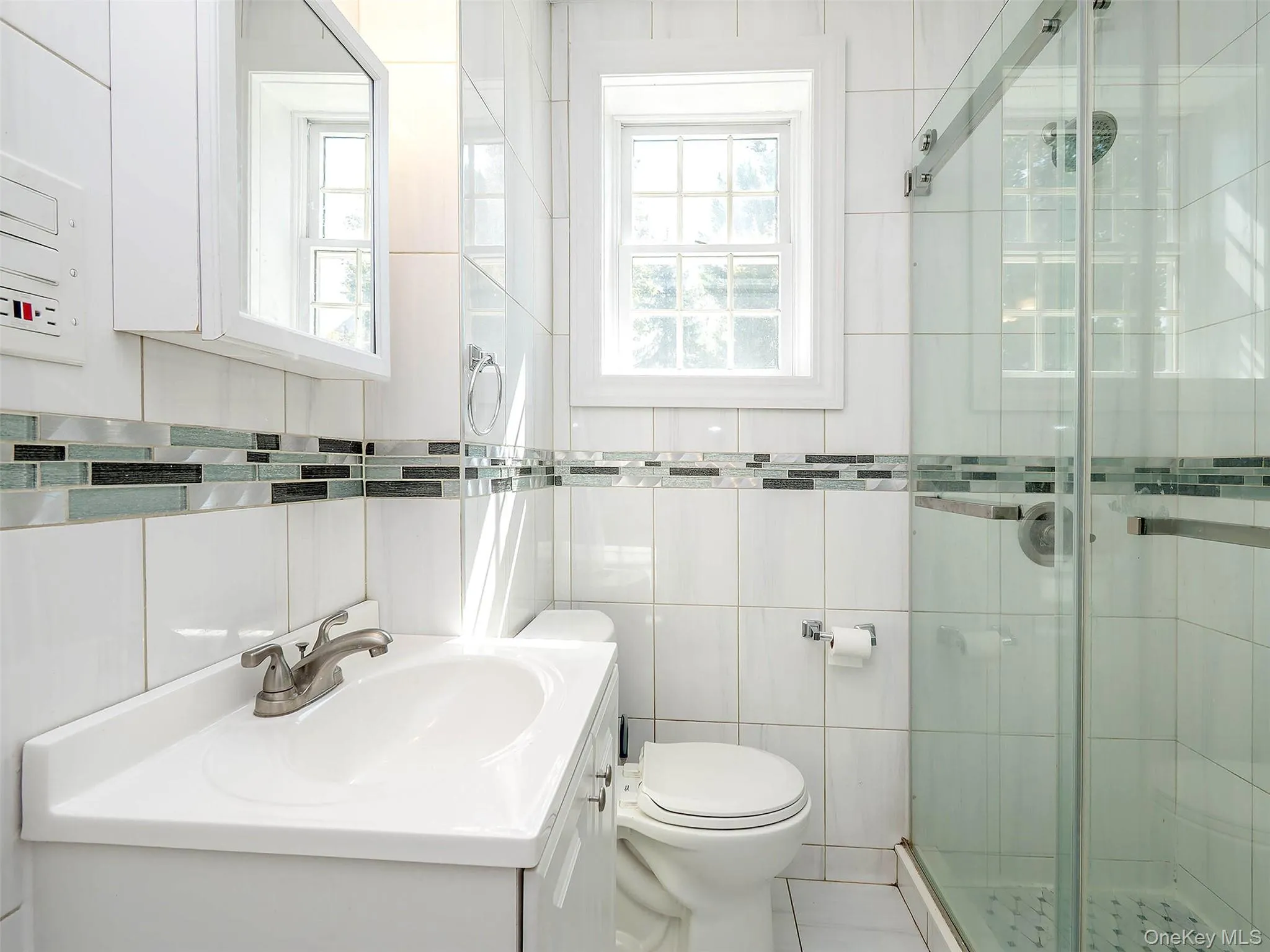 30B Edgewood Road, North Hempstead, NY, 3 Bedrooms Bedrooms, 6 Rooms Rooms,2 BathroomsBathrooms,Residential Lease,Idx,Edgewood,0,925109 30B Edgewood Road, North Hempstead, NY, 3 Bedrooms Bedrooms, 6 Rooms Rooms,2 BathroomsBathrooms,Residential Lease,Idx,Edgewood,0,925109