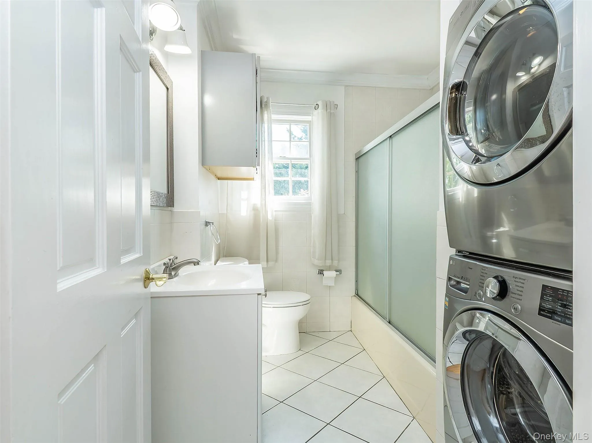 30B Edgewood Road, North Hempstead, NY, 3 Bedrooms Bedrooms, 6 Rooms Rooms,2 BathroomsBathrooms,Residential Lease,Idx,Edgewood,0,925109 30B Edgewood Road, North Hempstead, NY, 3 Bedrooms Bedrooms, 6 Rooms Rooms,2 BathroomsBathrooms,Residential Lease,Idx,Edgewood,0,925109