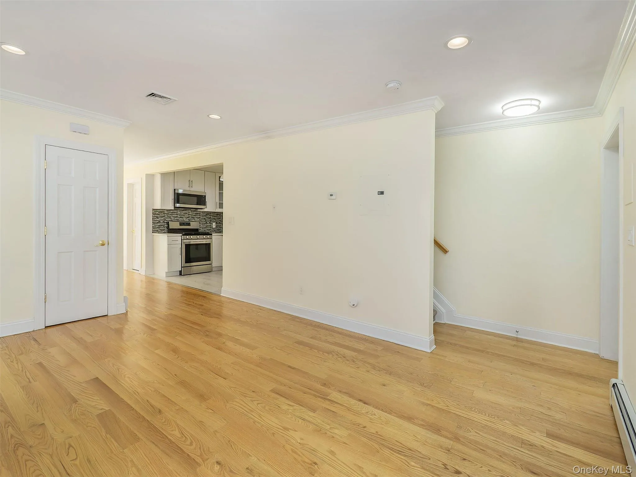 30B Edgewood Road, North Hempstead, NY, 3 Bedrooms Bedrooms, 6 Rooms Rooms,2 BathroomsBathrooms,Residential Lease,Idx,Edgewood,0,925109 30B Edgewood Road, North Hempstead, NY, 3 Bedrooms Bedrooms, 6 Rooms Rooms,2 BathroomsBathrooms,Residential Lease,Idx,Edgewood,0,925109