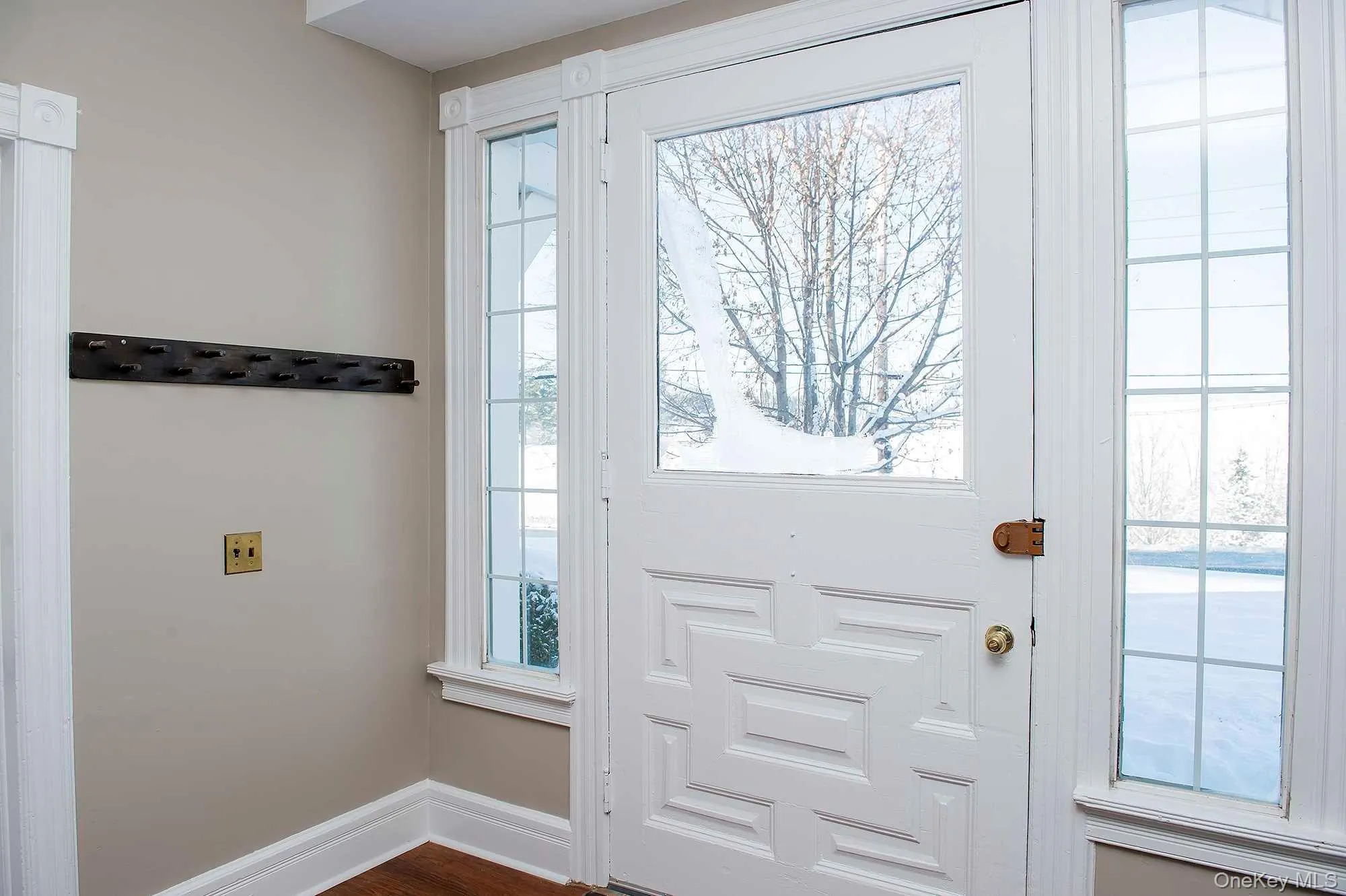First floor entry into common hallway First floor entry into common hallway