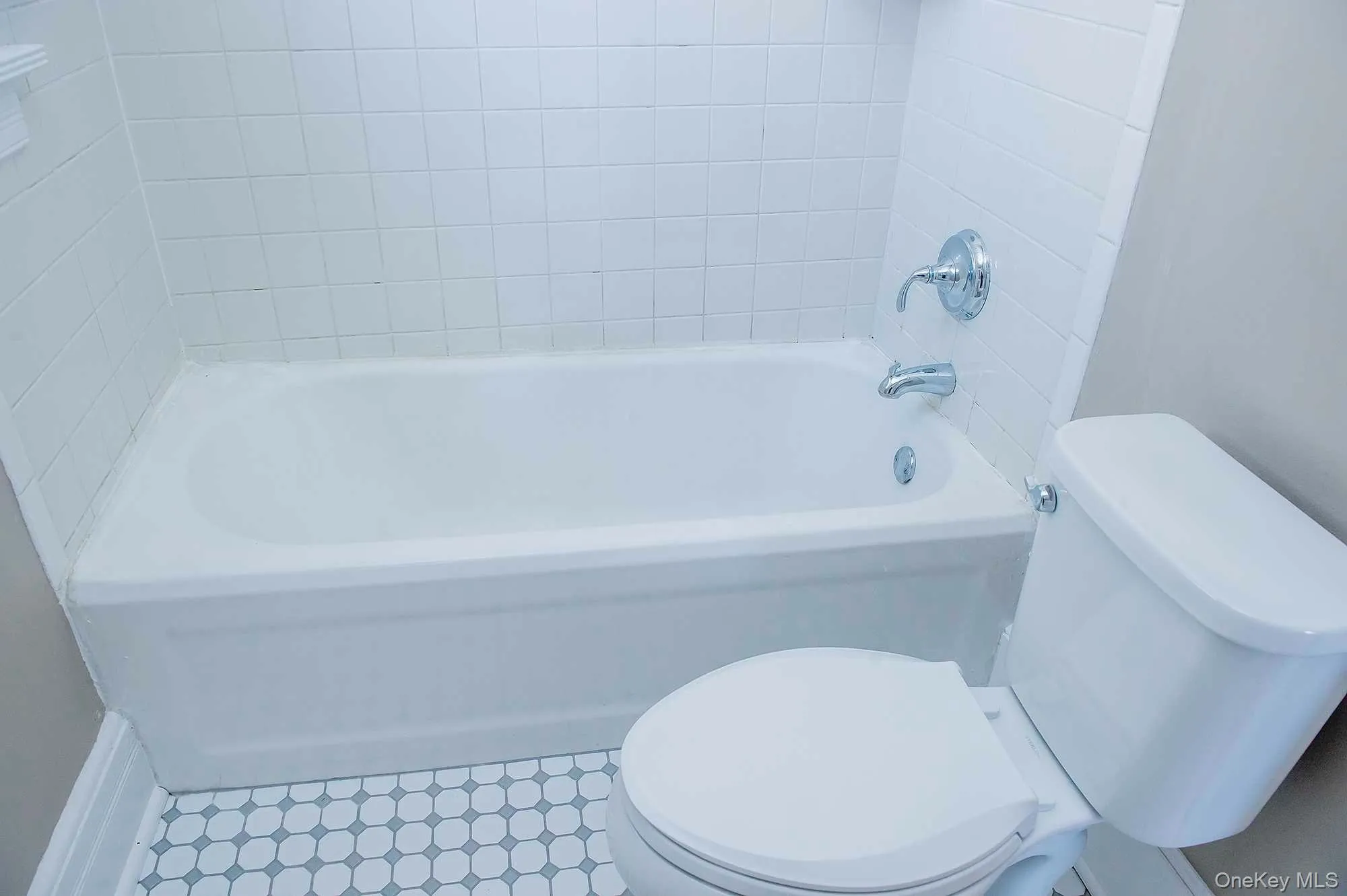 3212 FRANKLIN Avenue, Washington, NY, 2 Bedrooms Bedrooms, 5 Rooms Rooms,2 BathroomsBathrooms,Residential Lease,Idx,FRANKLIN,0,925242 3212 FRANKLIN Avenue, Washington, NY, 2 Bedrooms Bedrooms, 5 Rooms Rooms,2 BathroomsBathrooms,Residential Lease,Idx,FRANKLIN,0,925242