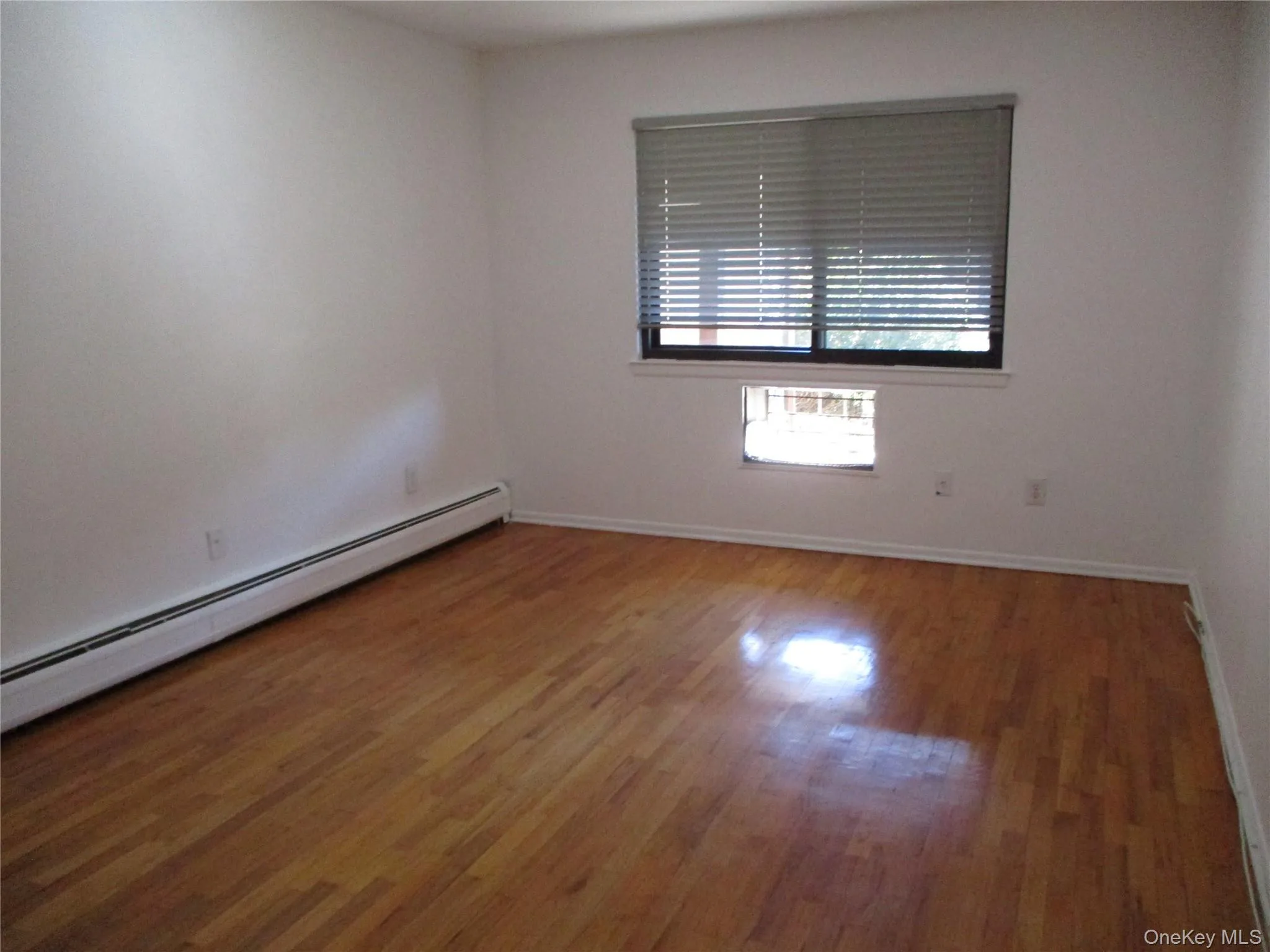 Bedroom wood floors Bedroom wood floors