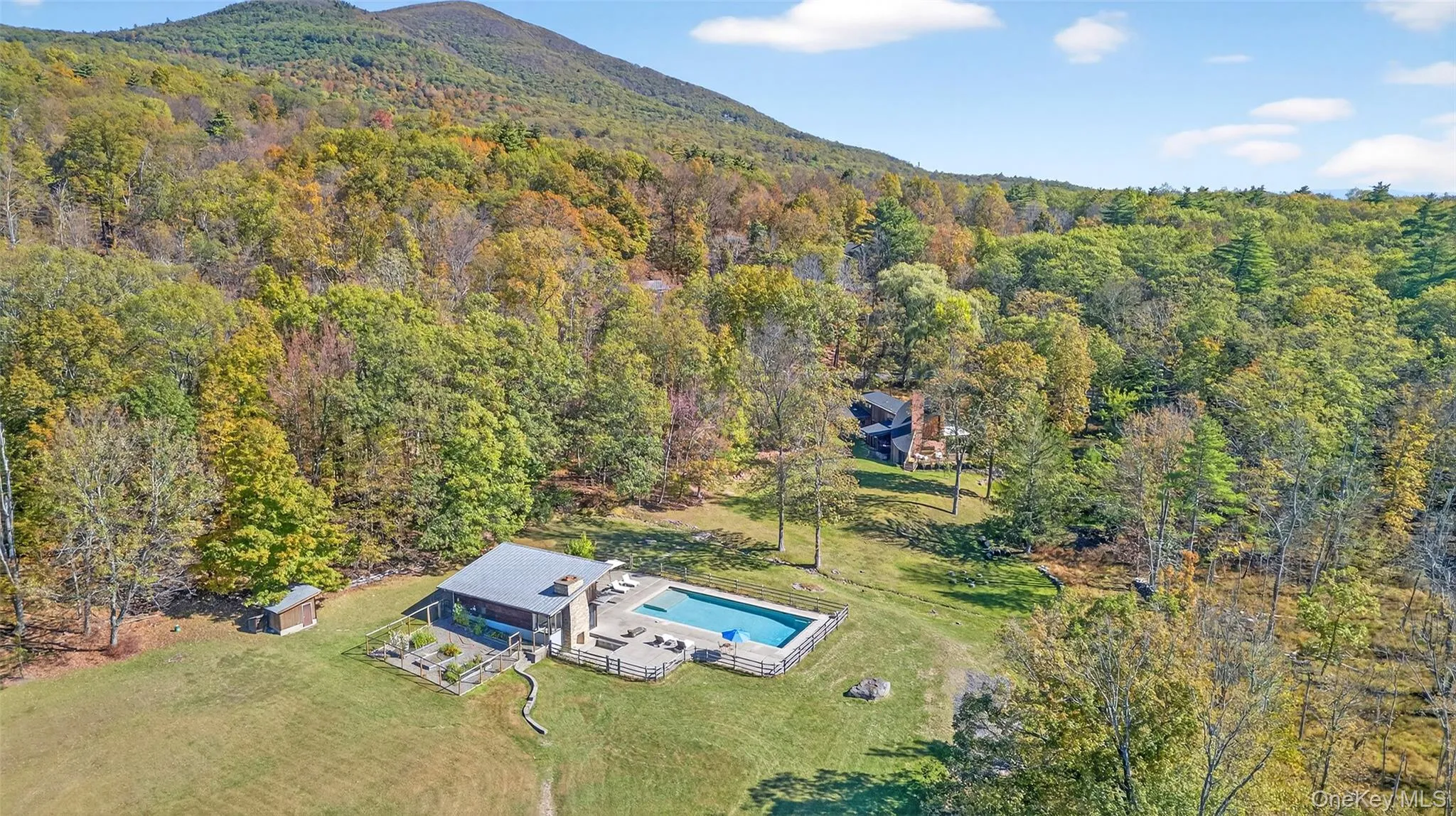 289 Upper Byrdcliffe Road, Woodstock, NY, 4 Bedrooms Bedrooms, 8 Rooms Rooms,3 BathroomsBathrooms,Residential,For Rent,Upper Byrdcliffe,0,925368 289 Upper Byrdcliffe Road, Woodstock, NY, 4 Bedrooms Bedrooms, 8 Rooms Rooms,3 BathroomsBathrooms,Residential,For Rent,Upper Byrdcliffe,0,925368