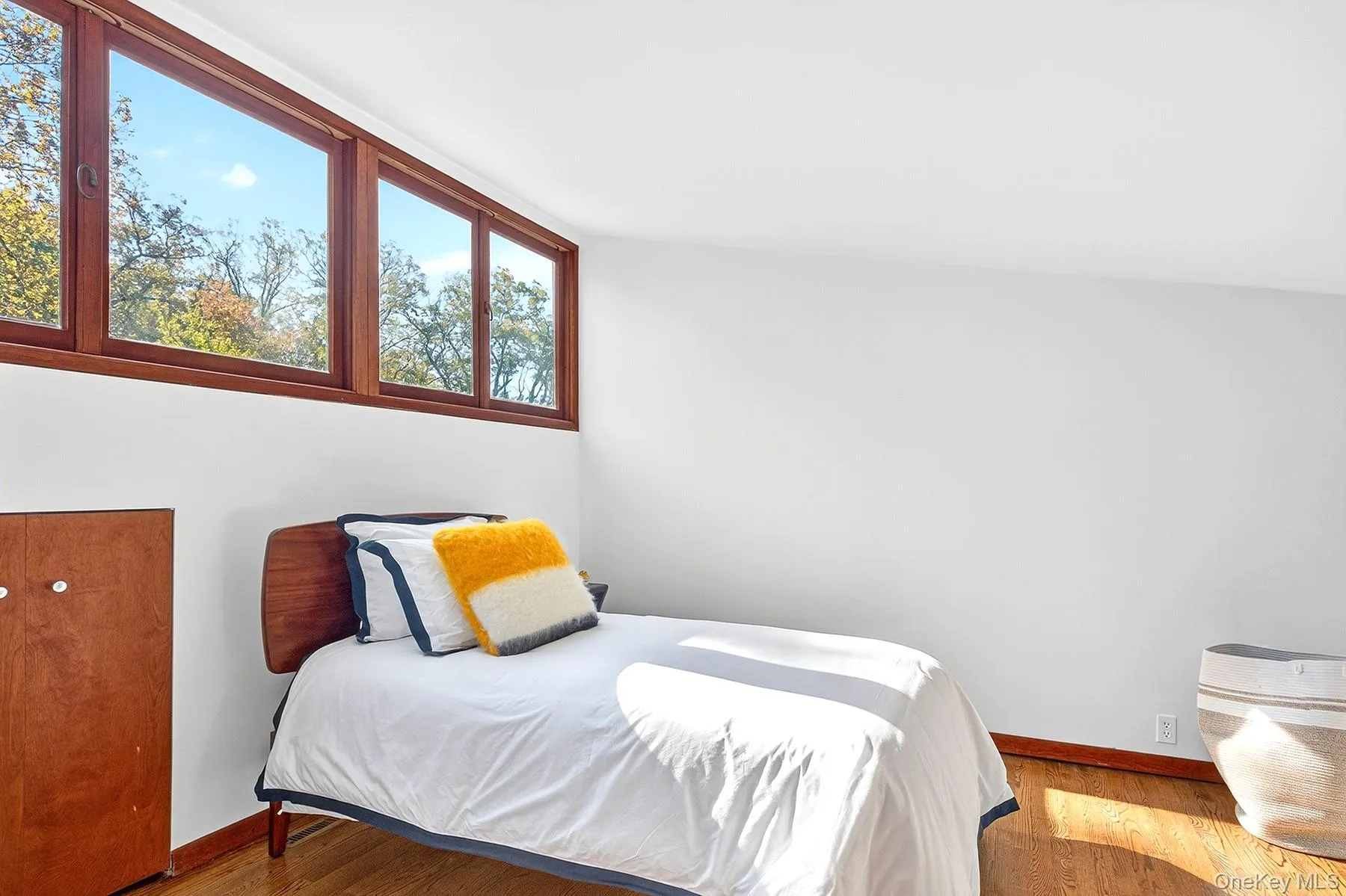 289 Upper Byrdcliffe Road, Woodstock, NY, 4 Bedrooms Bedrooms, 8 Rooms Rooms,3 BathroomsBathrooms,Residential,For Rent,Upper Byrdcliffe,0,925368 289 Upper Byrdcliffe Road, Woodstock, NY, 4 Bedrooms Bedrooms, 8 Rooms Rooms,3 BathroomsBathrooms,Residential,For Rent,Upper Byrdcliffe,0,925368