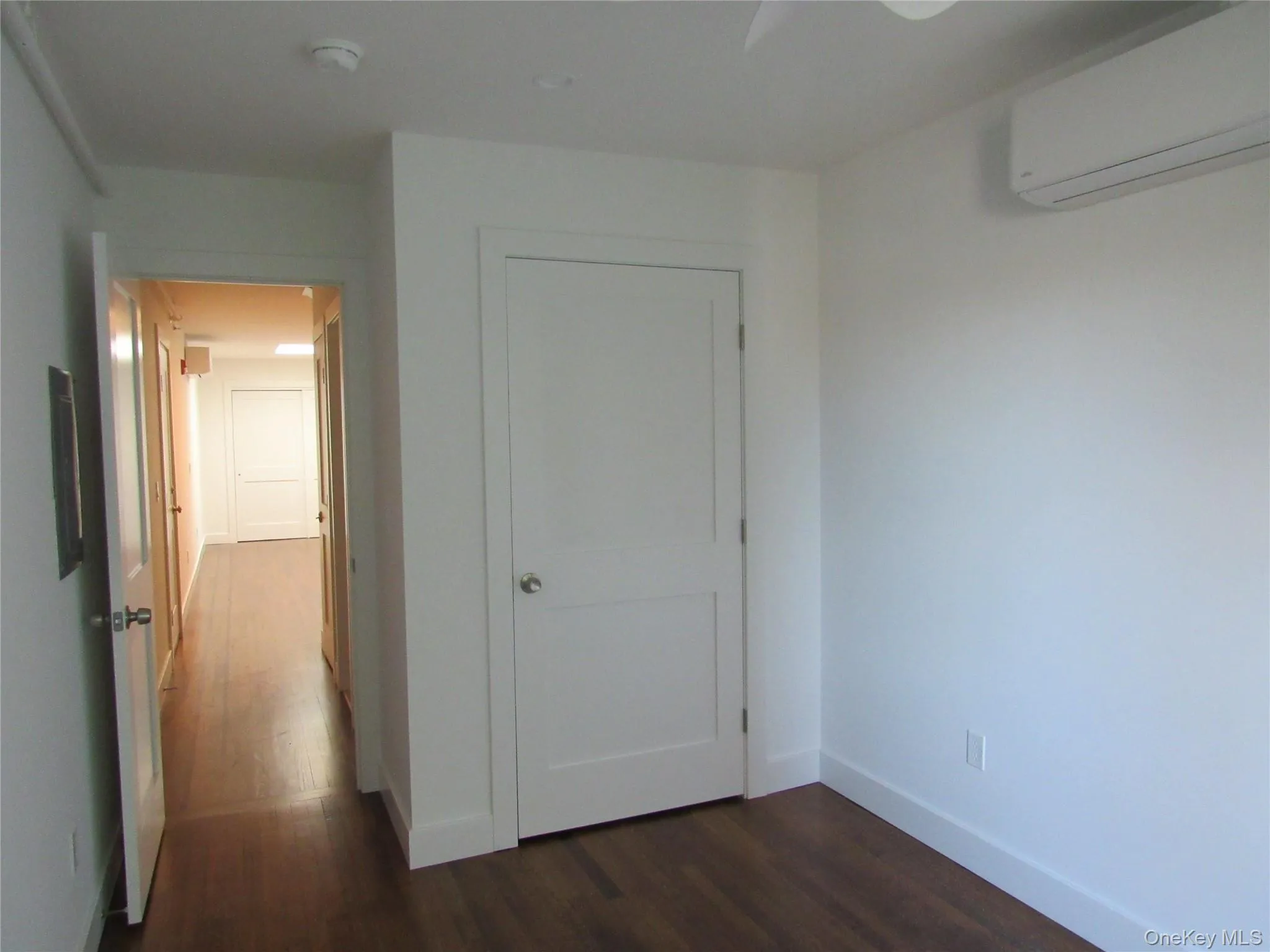 131 Roanoke Avenue, Riverhead, NY, 1 Bedroom Bedrooms, 3 Rooms Rooms,1 BathroomBathrooms,Residential Lease,Idx,Roanoke,0,925383 131 Roanoke Avenue, Riverhead, NY, 1 Bedroom Bedrooms, 3 Rooms Rooms,1 BathroomBathrooms,Residential Lease,Idx,Roanoke,0,925383