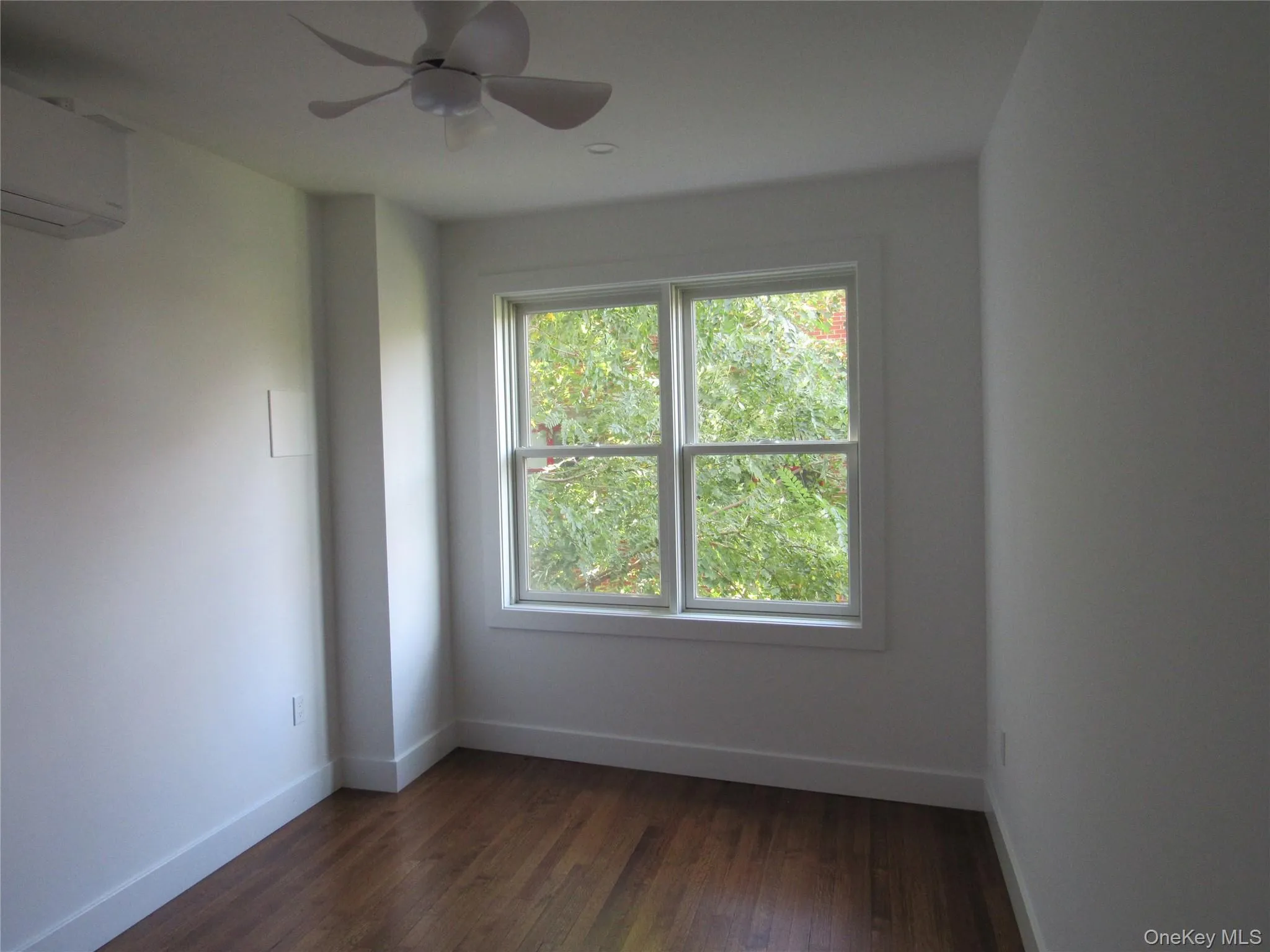 131 Roanoke Avenue, Riverhead, NY, 1 Bedroom Bedrooms, 3 Rooms Rooms,1 BathroomBathrooms,Residential Lease,Idx,Roanoke,0,925383 131 Roanoke Avenue, Riverhead, NY, 1 Bedroom Bedrooms, 3 Rooms Rooms,1 BathroomBathrooms,Residential Lease,Idx,Roanoke,0,925383