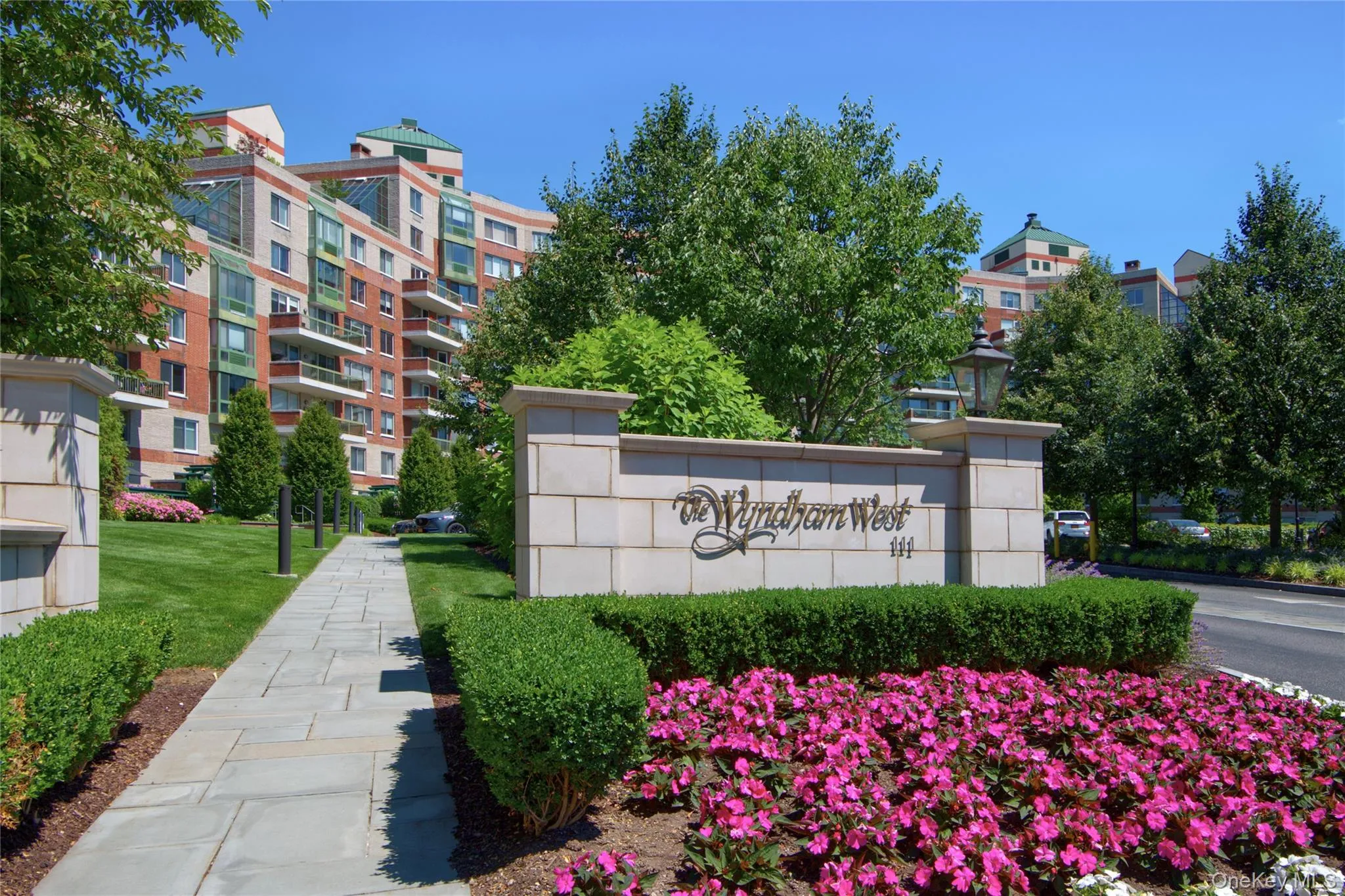 View of community / neighborhood sign View of community / neighborhood sign