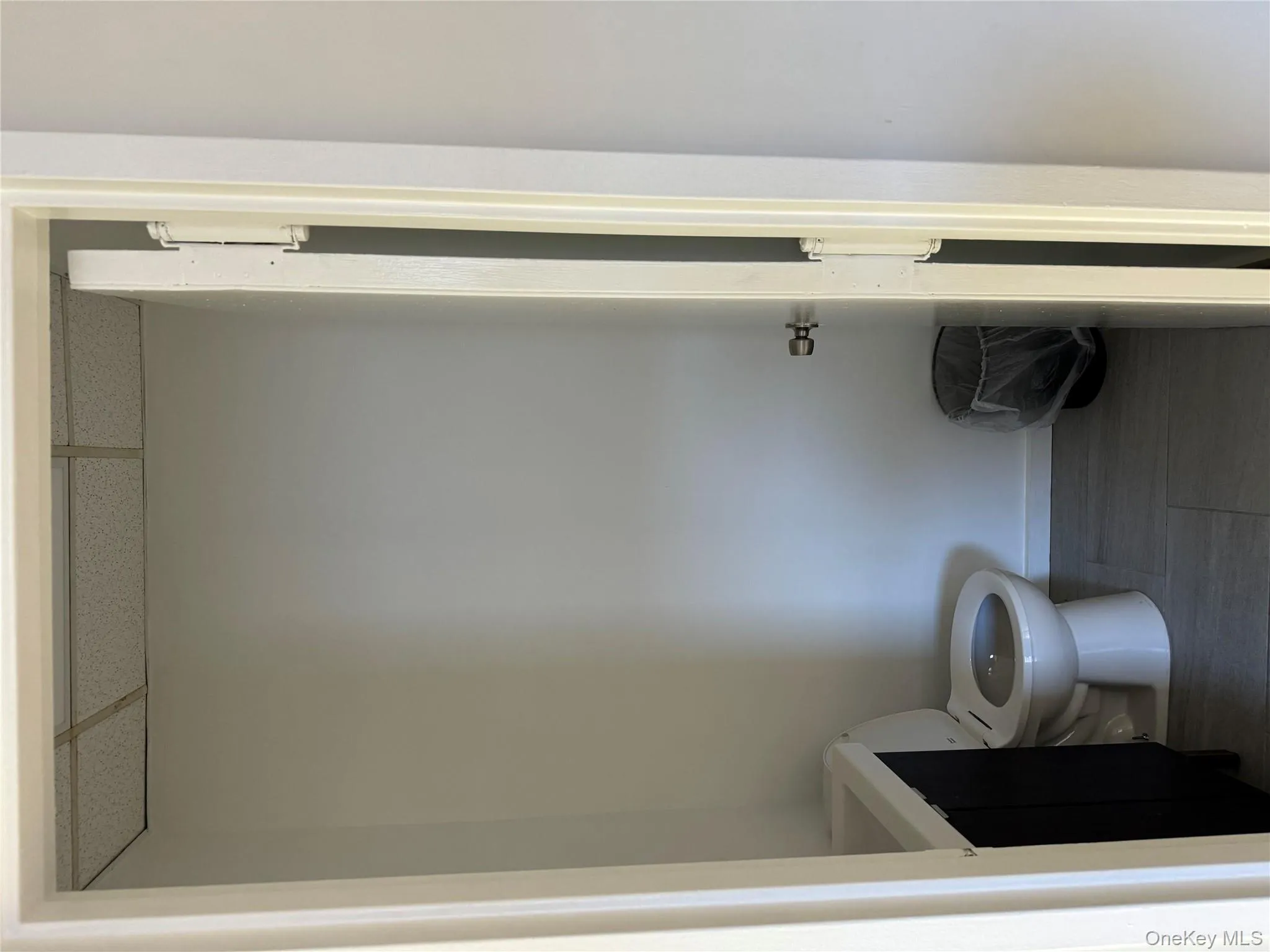 79-02 Roosevelt Ave, New York, NY, ,Commercial Lease,Idx,Roosevelt Ave,0,925435 79-02 Roosevelt Ave, New York, NY, ,Commercial Lease,Idx,Roosevelt Ave,0,925435