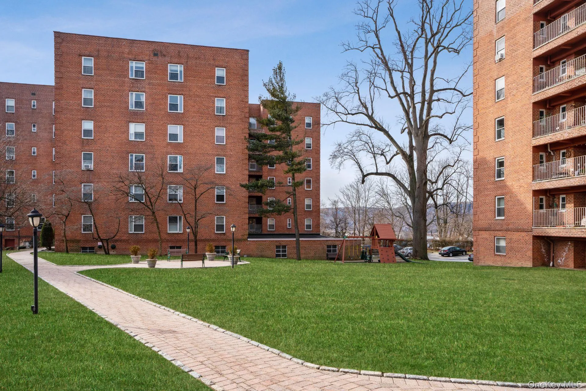 View of apartment building / complex View of apartment building / complex