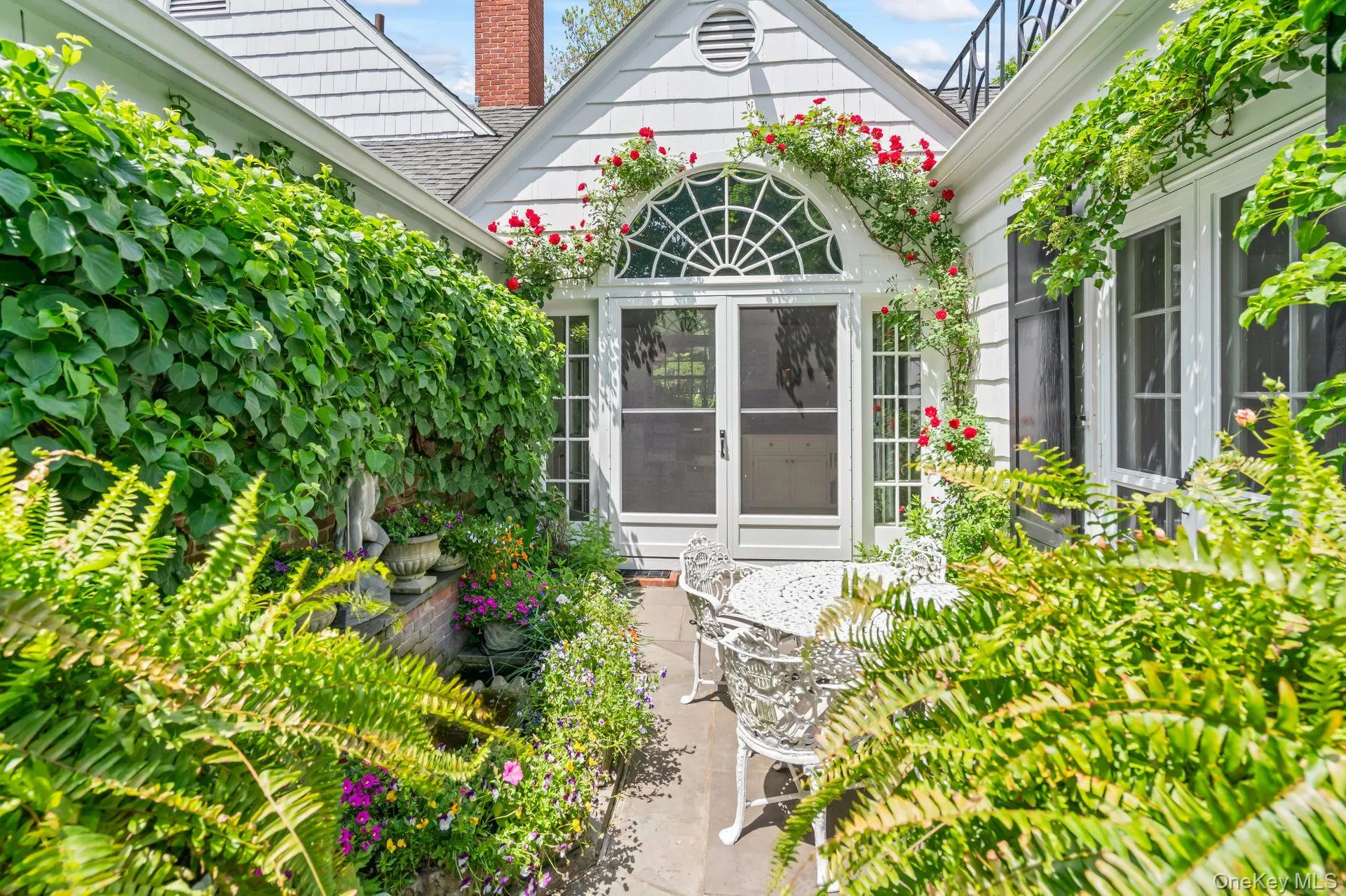 Private garden/sitting area located outside of kitchen Private garden/sitting area located outside of kitchen